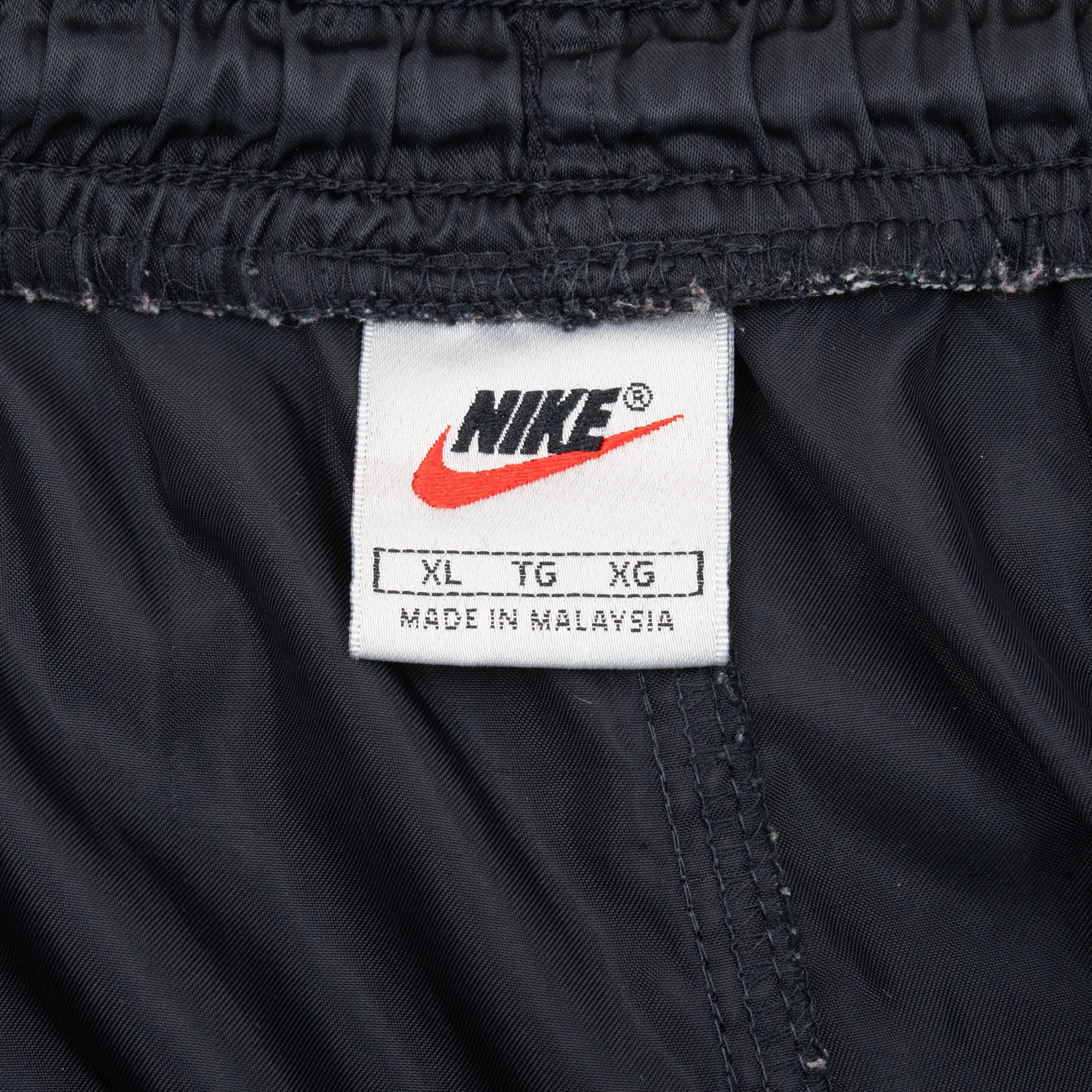 Vintage Nike Black White Classic Swoosh Basketball Track Shorts 1990S Size XL