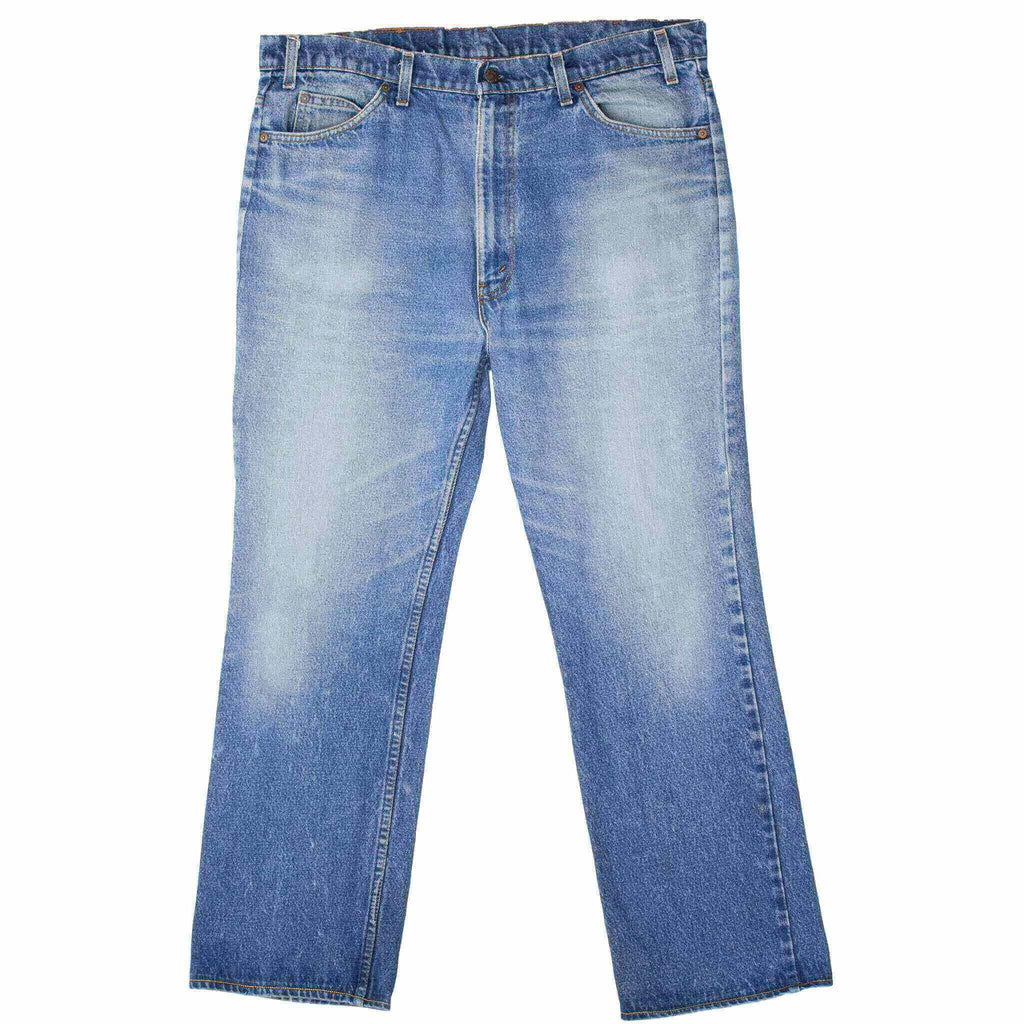 Vintage Levis 517 Bootcut Orange Tab Indigo Jeans 1980S Size 39X29 Made In Usa
Size On Tag 40X34 Actual Size 39X29 
Back Button #549
Not Original Hem