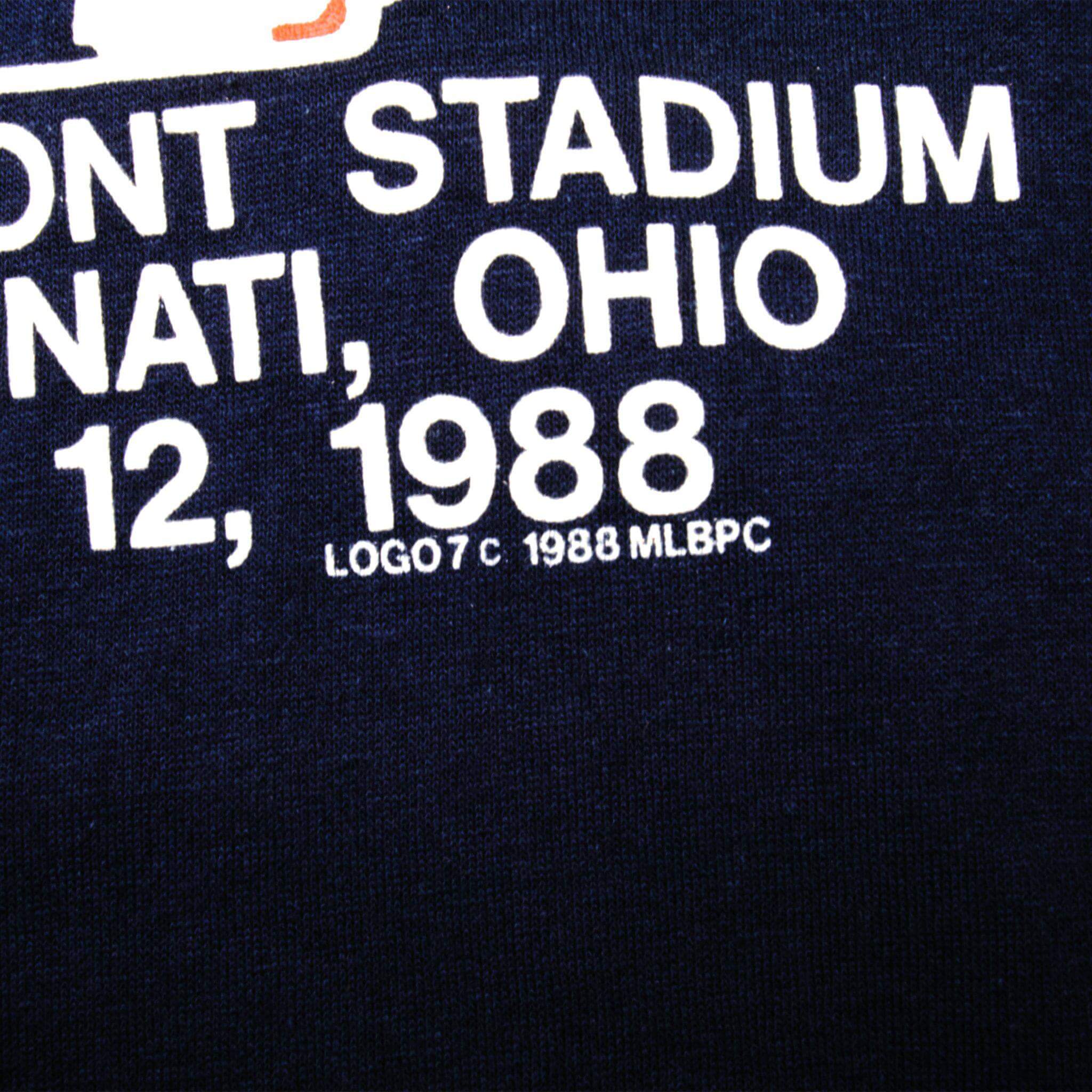 VINTAGE MLB CINCINNATI REDS TEE SHIRT 1988 SIZE MEDIUM MADE IN USA NOS