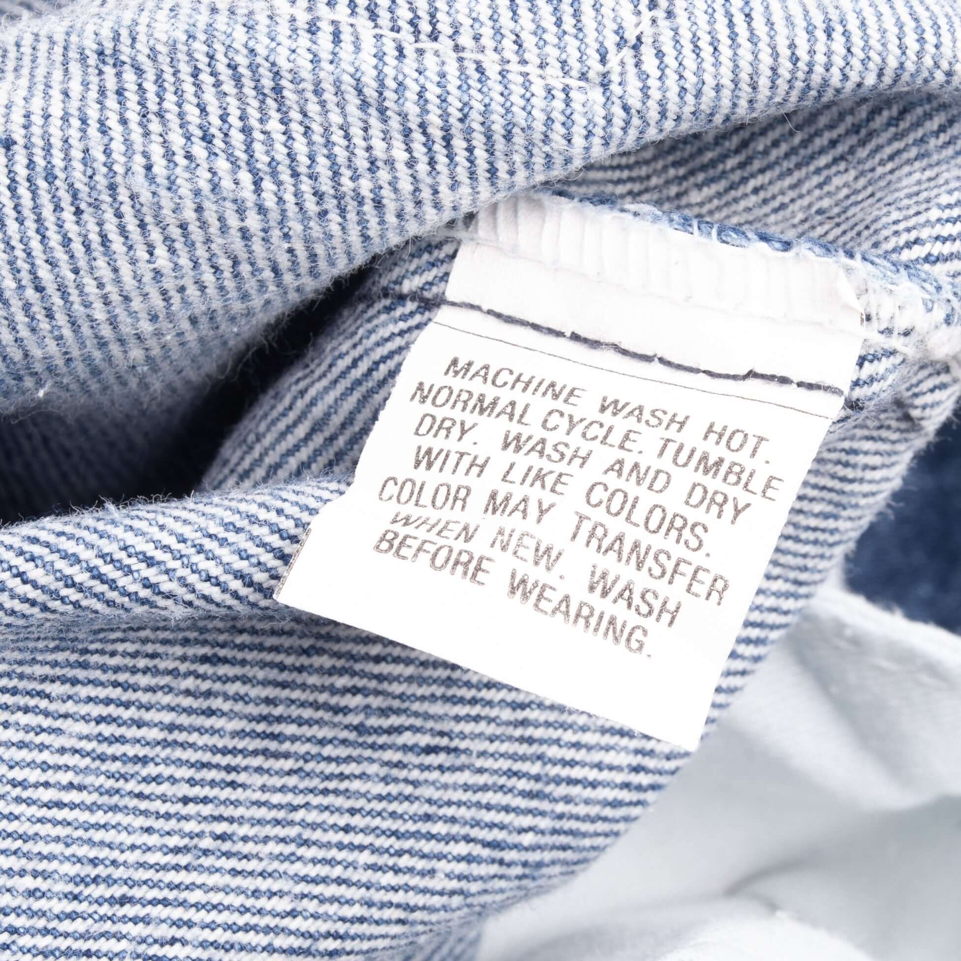 Beautiful Indigo Levis 505 Jeans Made in USA with a medium light blue wash.  Size on Tag 31X34  Back Button #650