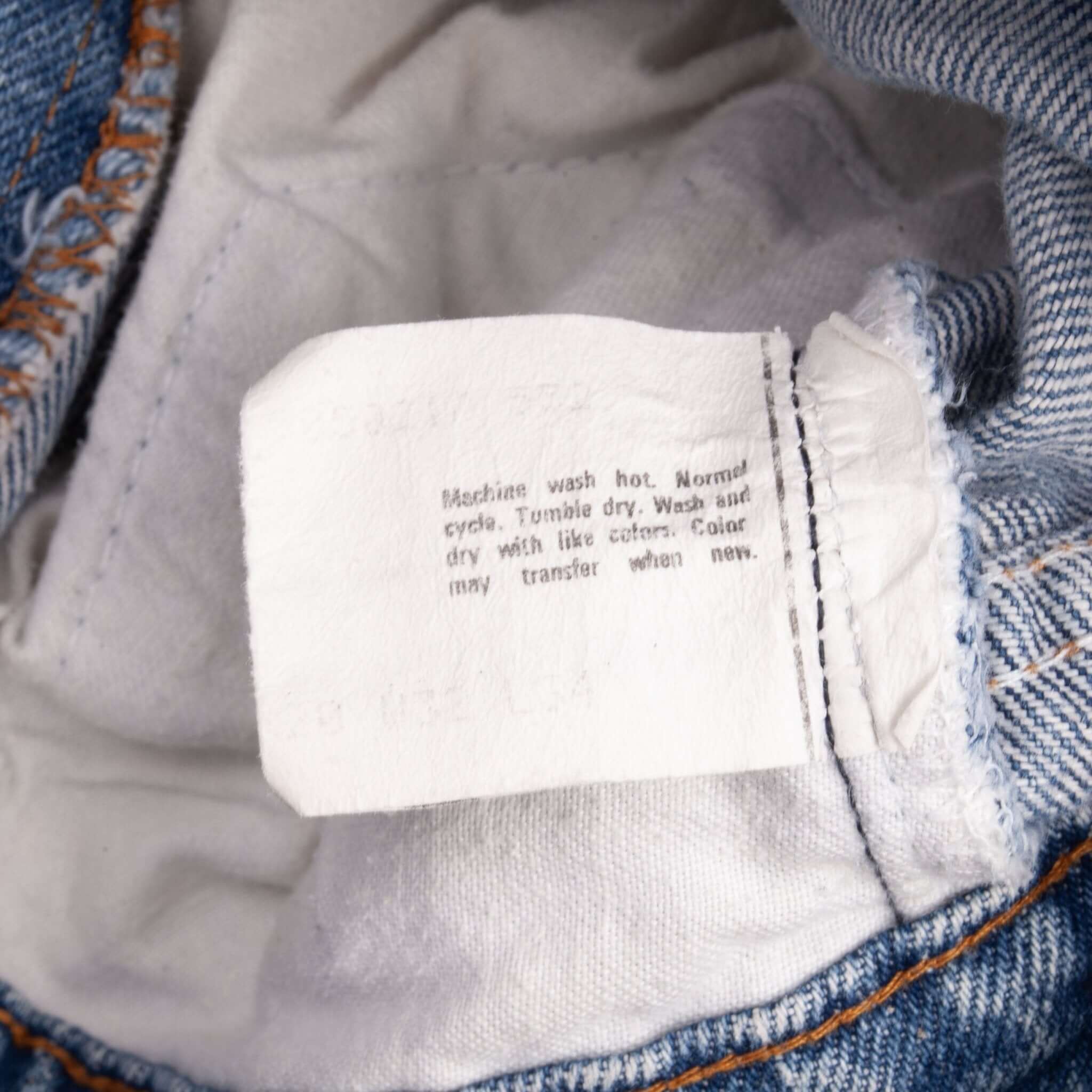 Beautiful Indigo Levis 505 Jeans Made in USA with a light blue wash. Size on Tag 32X33 Actual Size 32X31  Back Button #552