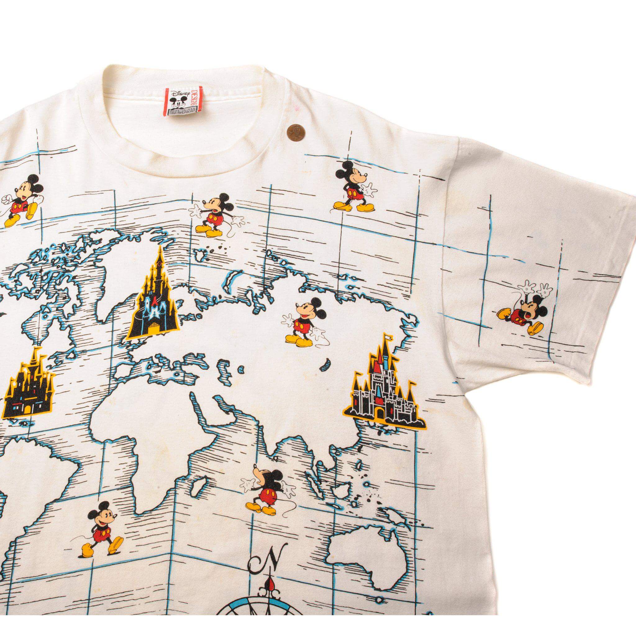 VINTAGE ALL OVER PRINT DISNEYLAND TEE SHIRT 1990s SIZE XL MADE IN USA