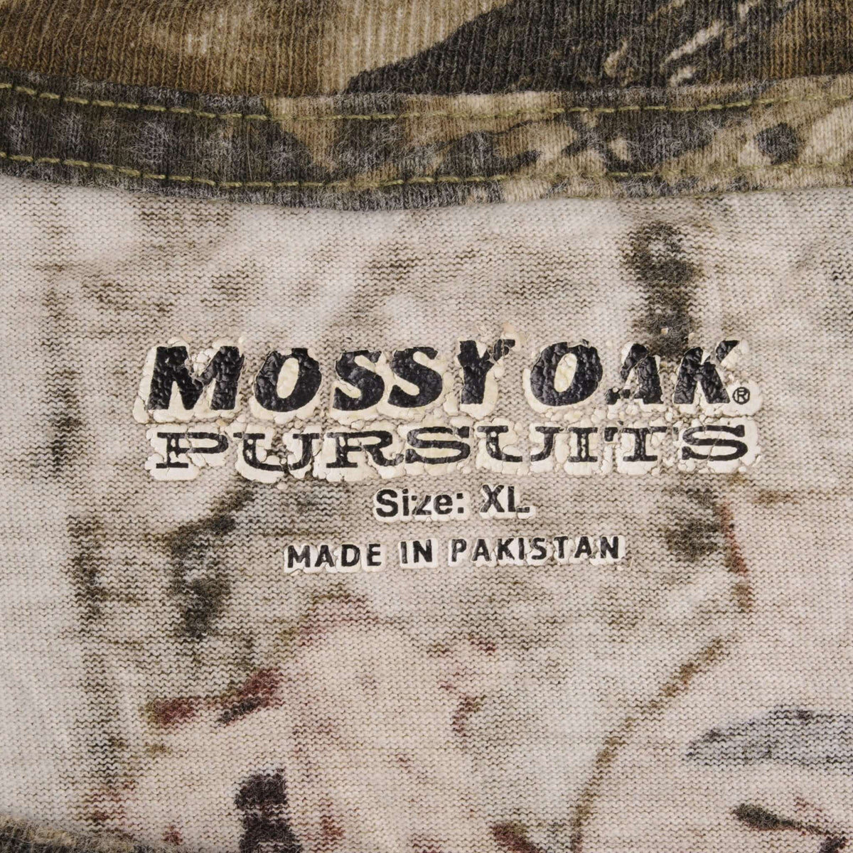 Mossy Oak Pursuits printed neck label marked size XL