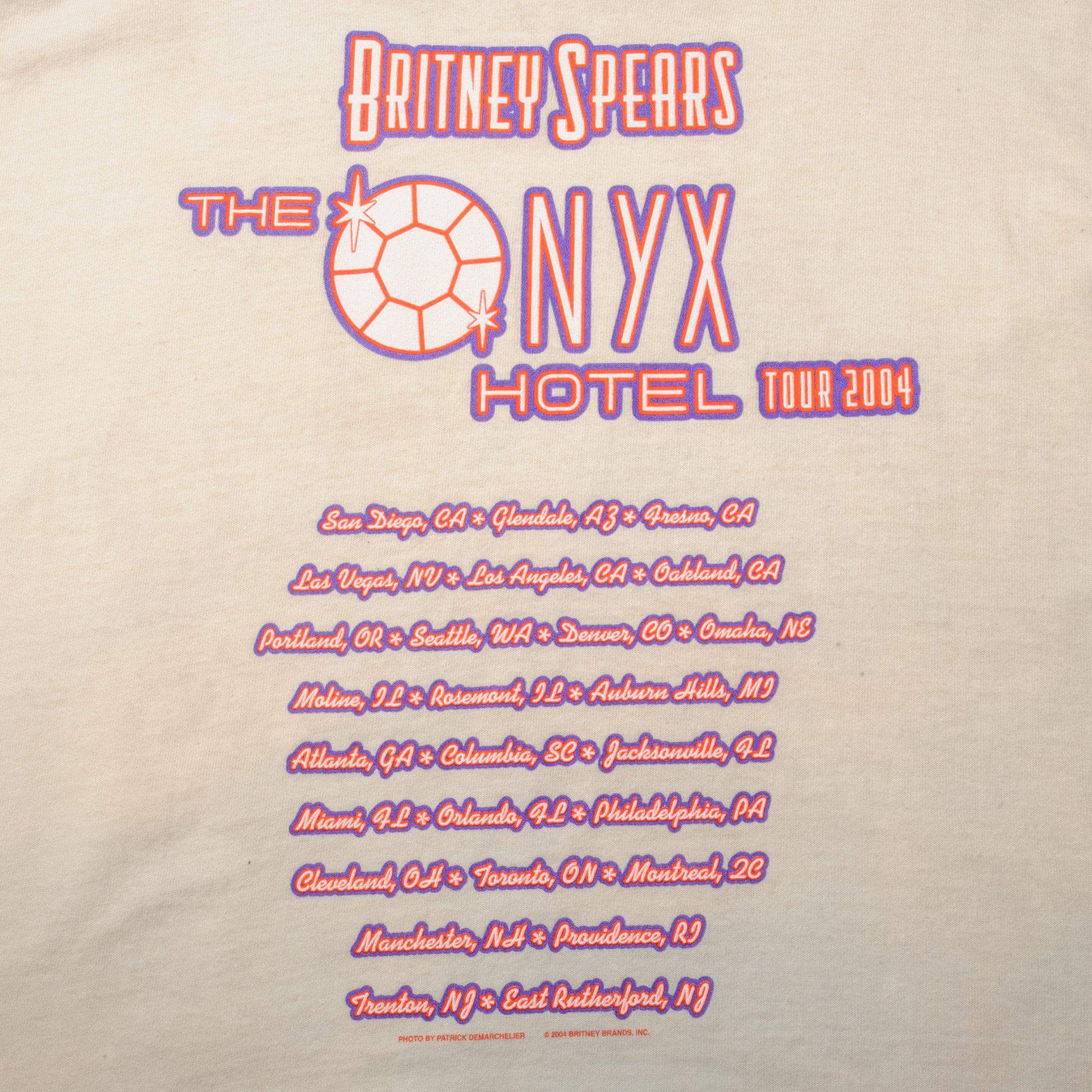 VINTAGE BRITNEY SPEARS TOUR TEE SHIRT 2004 SIZE LARGE