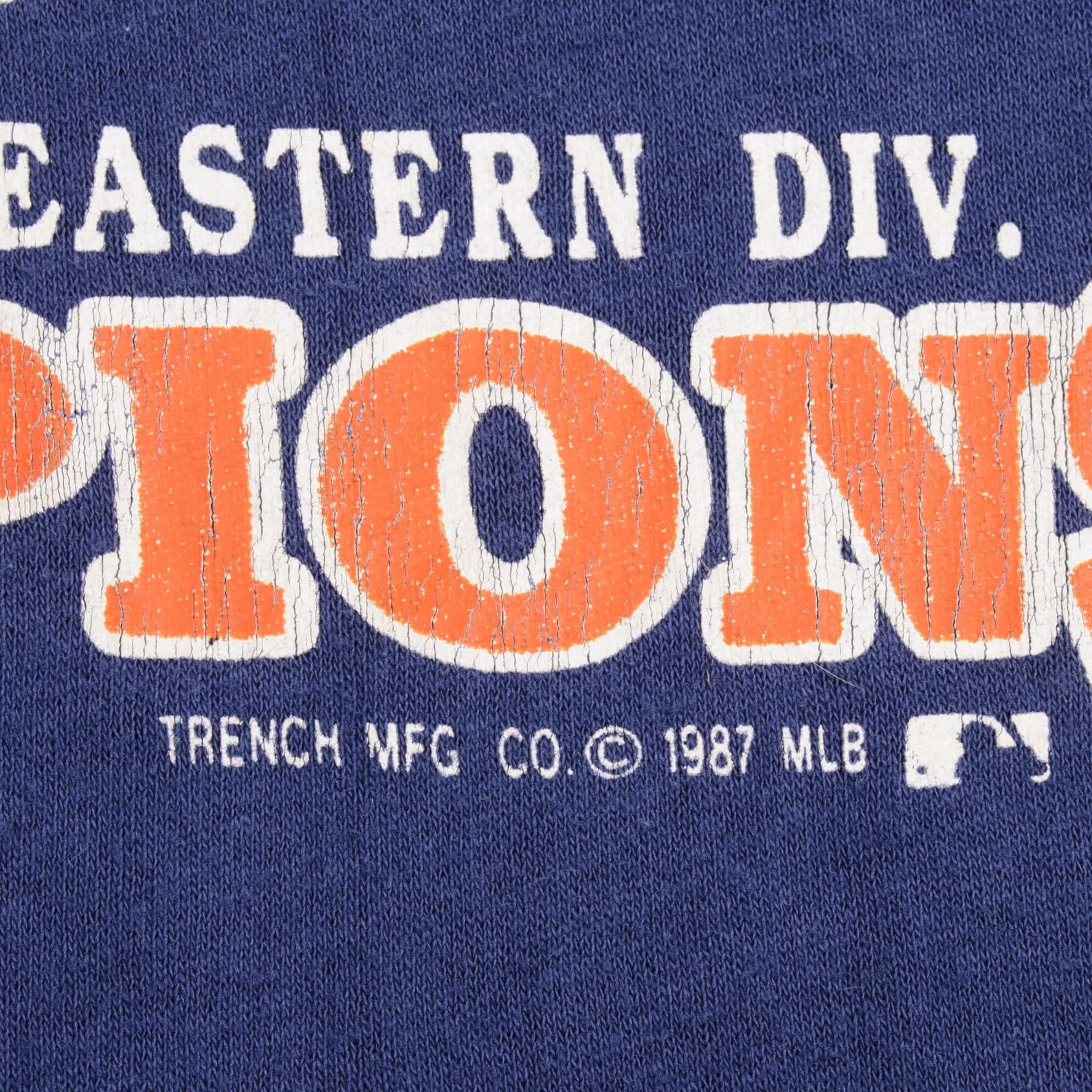 Vintage MLB Detroit Tigers Champions 1987 Tee Shirt Size Large Made In USA With Single Stitch Sleeves