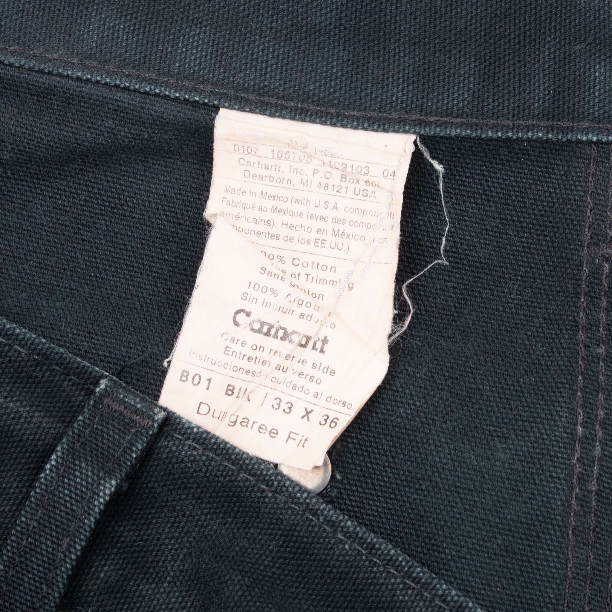 Vintage Carhartt Carpenter Double Knee Black Pants 2000S 33X34
Size On Tag 33X36 Actual Size 33X34