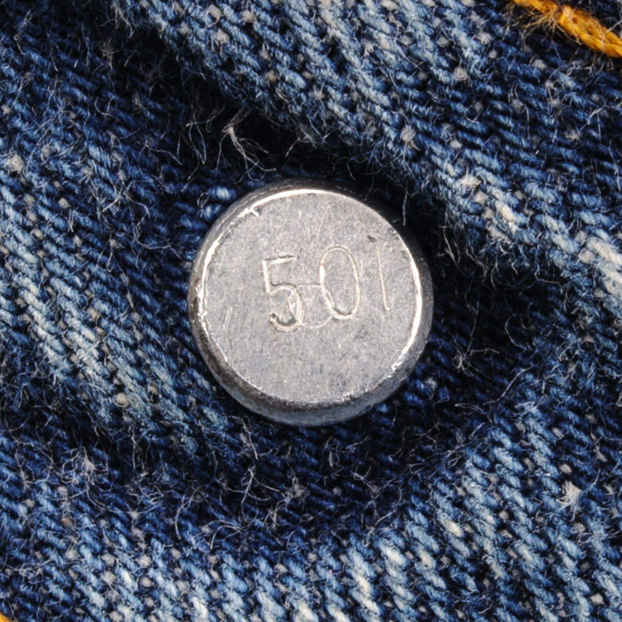 VINTAGE LEVIS 501 JEANS SIZE 32X28 W32 L28 MADE IN USA