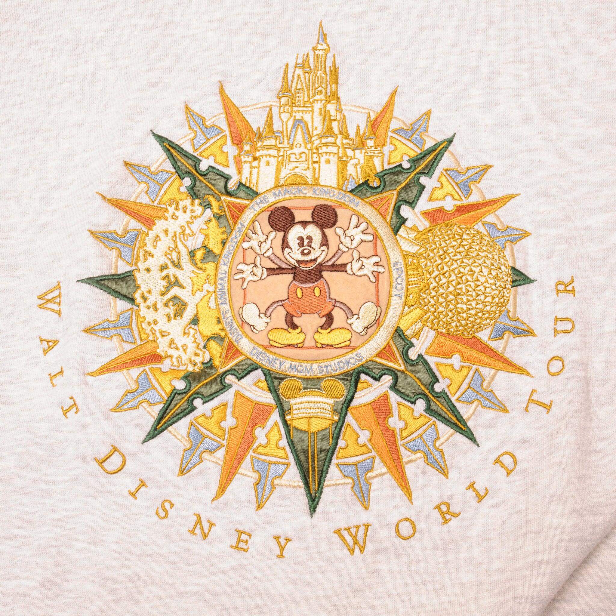 VINTAGE WALT DISNEY WORLD TOUR SWEATSHIRT SIZE MEDIUM