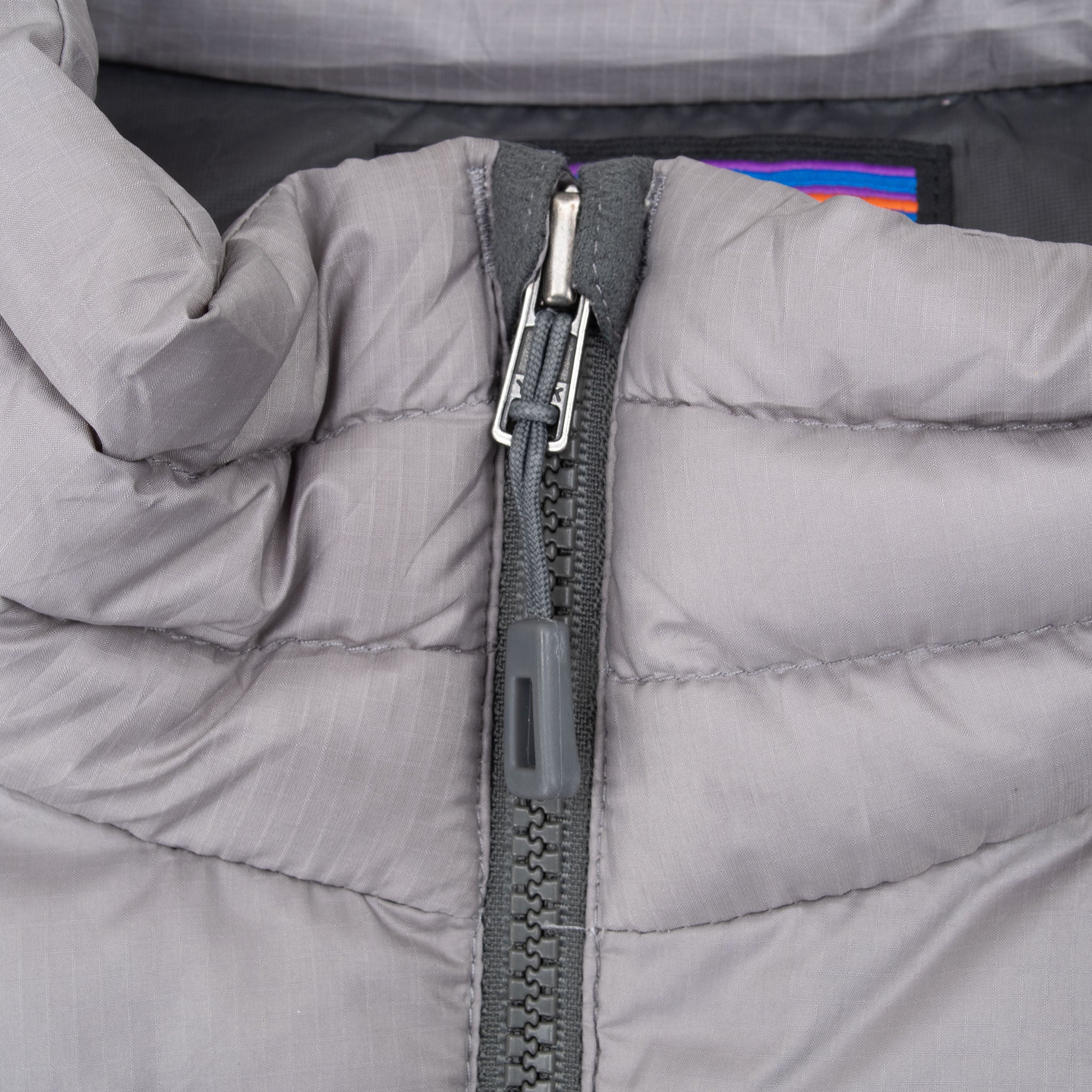 Vintage Patagonia Down Sweater Grey Puffer Jacket 2000S Size XL
RN51884
STY84674