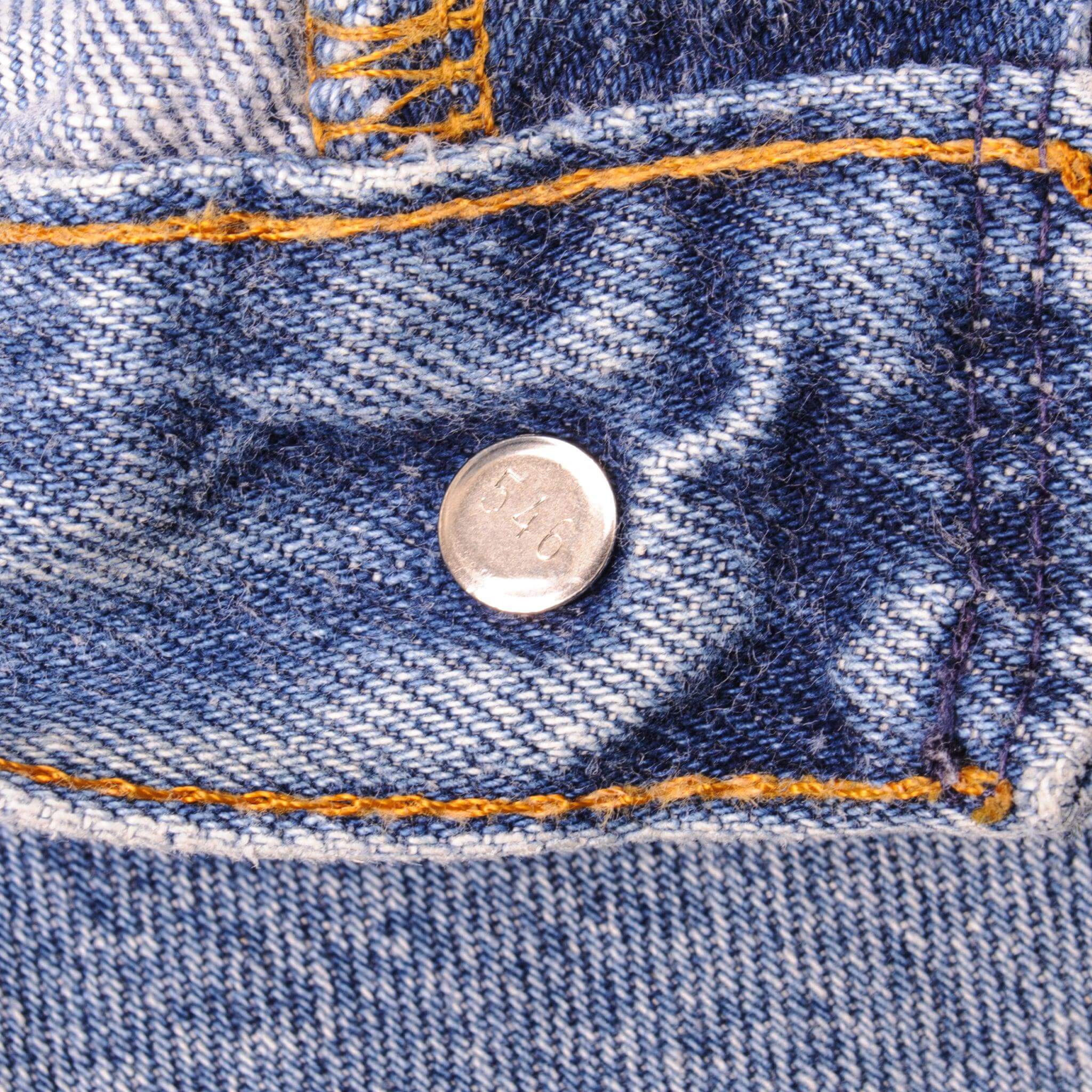 VINTAGE LEVIS 501 JEANS SIZE 32X28 W32 L28 MADE IN USA