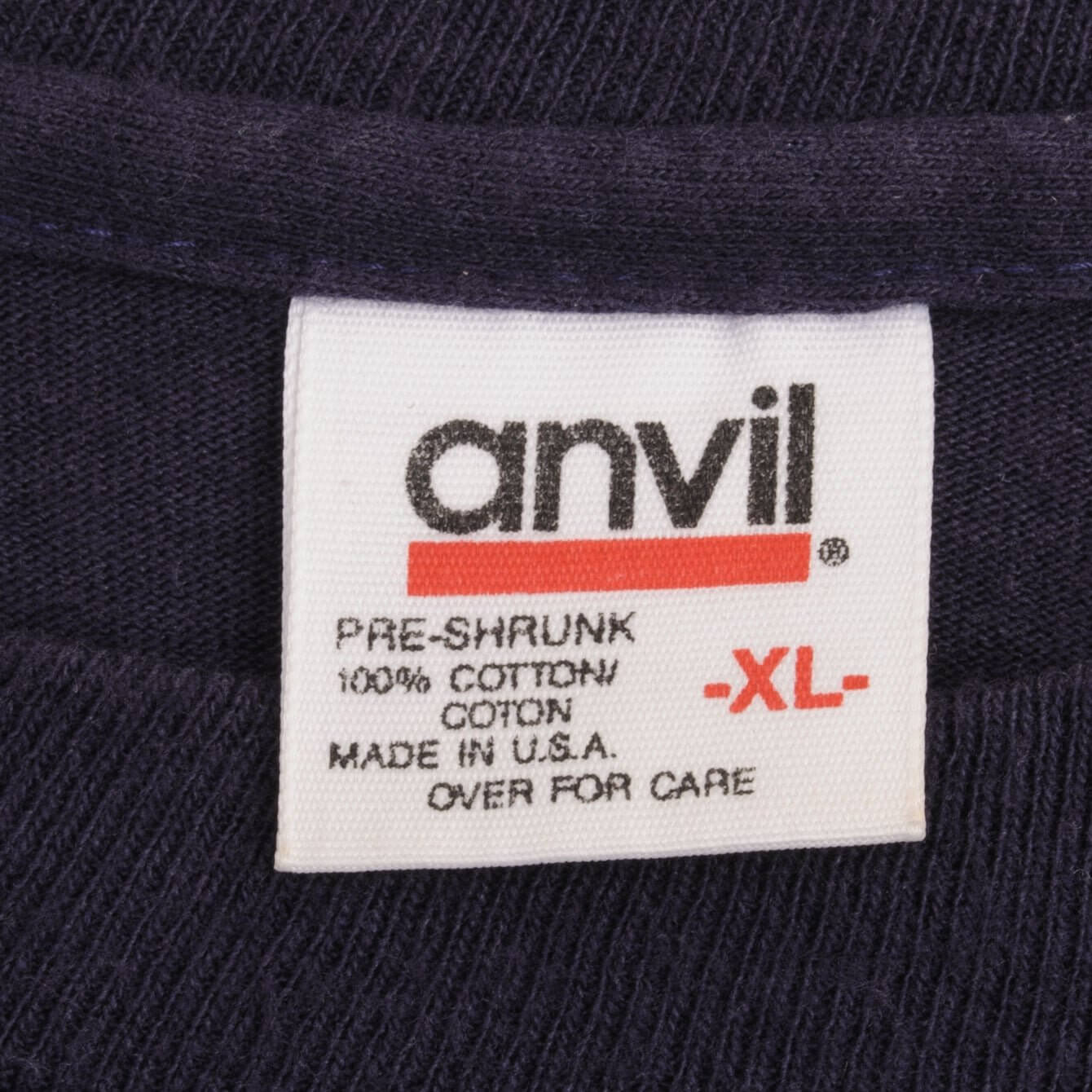 Vintage Ncaa Uconn Huskies Basketball 1995 Tee Shirt Size XL Made In Usa With Single Stitch Sleeves