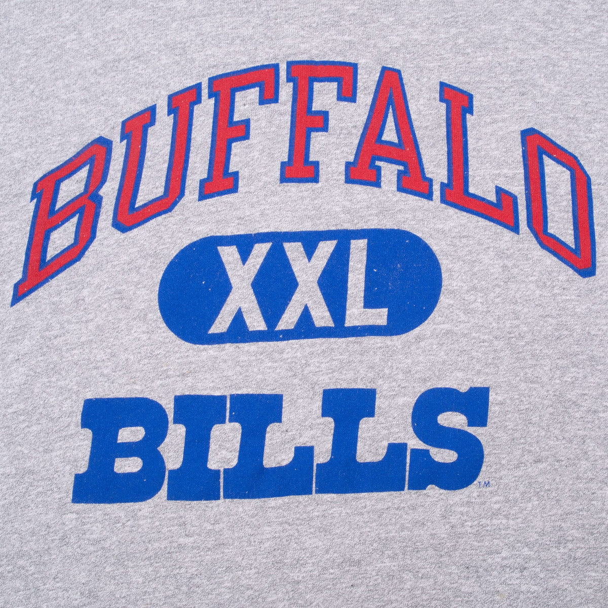 Close-up of red and blue Buffalo XXL Bills front print on gray T-shirt