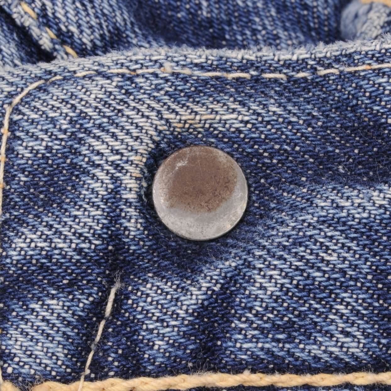 Beautiful Indigo Levis 501 Jeans With Single Stitch, Rivet XX and Selvedge Made in USA with Medium Blue Wash. Size 32x29 Zip: Gripper Zipper