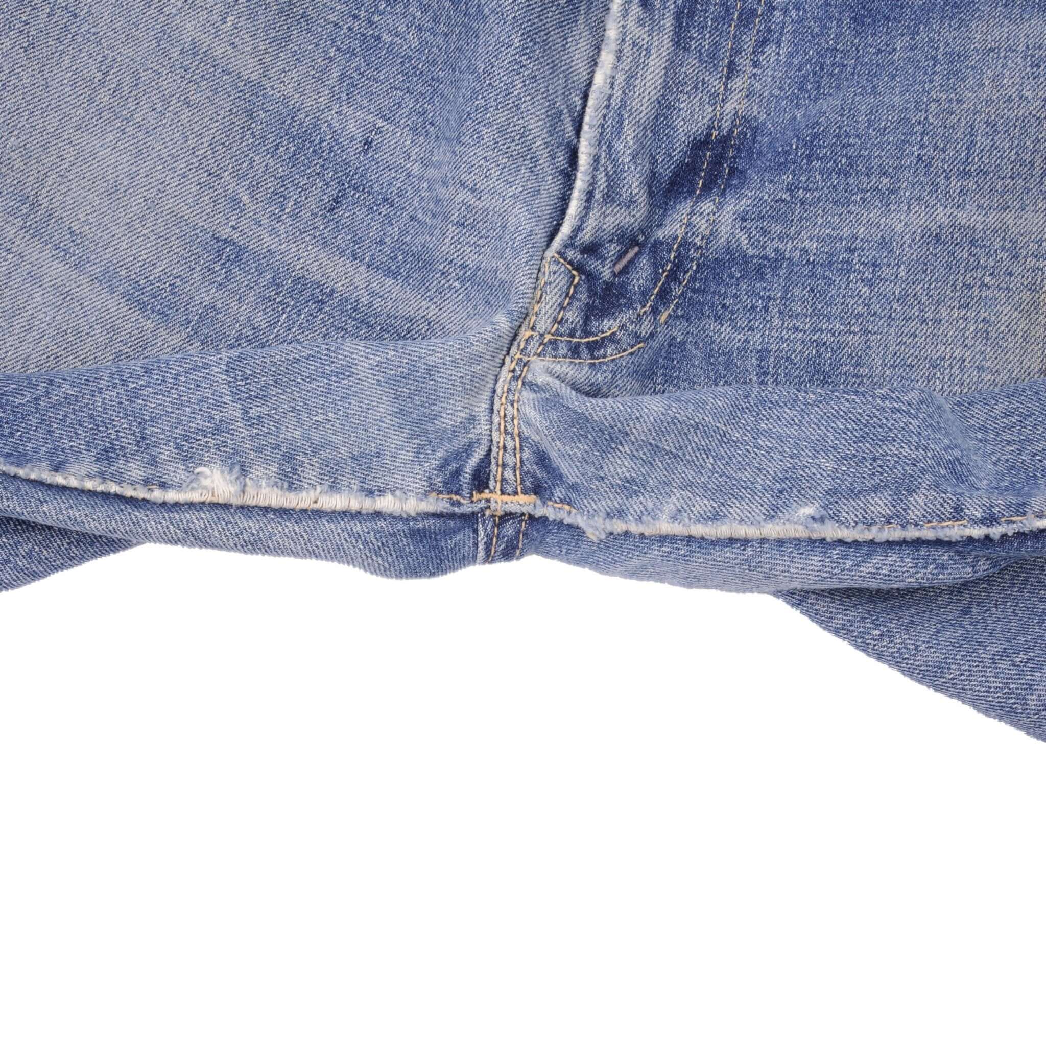 Beautiful Indigo Levis 501 Jeans With Single Stitch, Rivet XX and Selvedge Made in USA with Medium Blue Wash. Size 32x29 Zip: Gripper Zipper