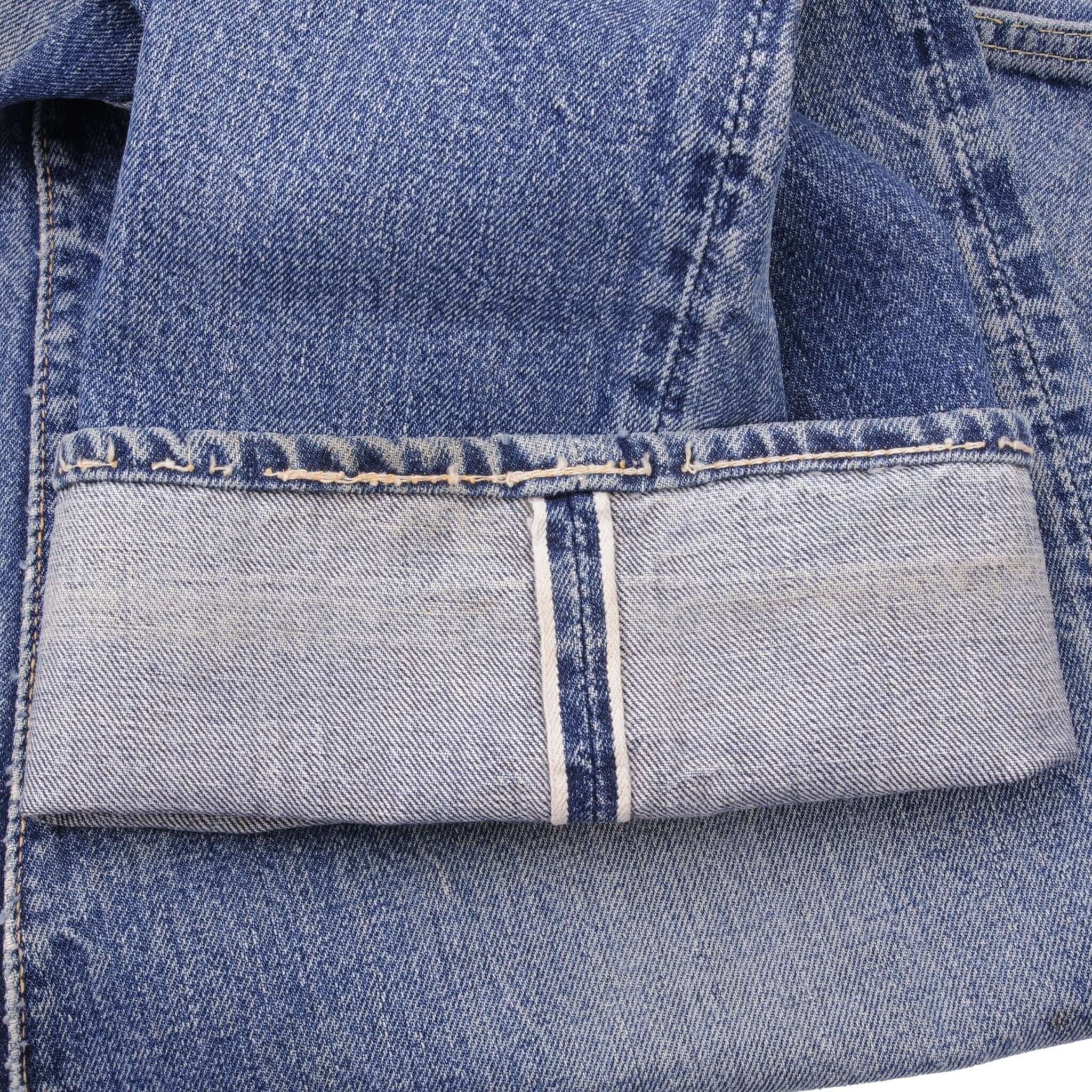 Beautiful Indigo Levis 501 Jeans With Single Stitch, Rivet XX and Selvedge Made in USA with Medium Blue Wash. Size 32x29 Zip: Gripper Zipper