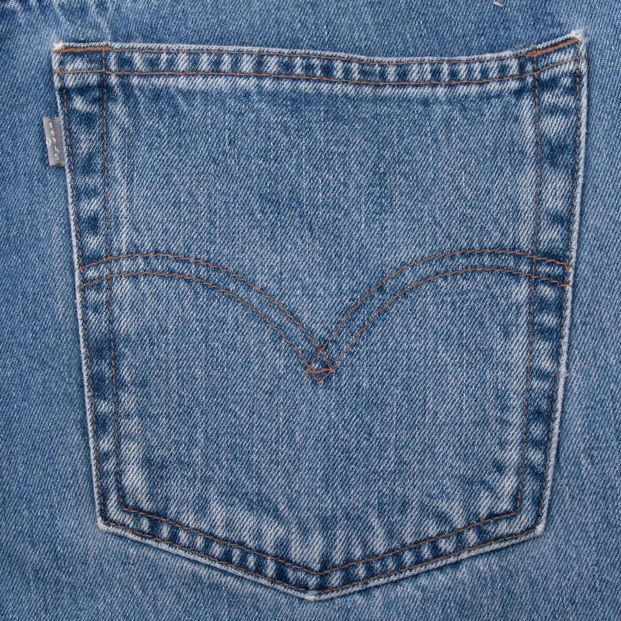 Vintage Levis Baggy Silver Tab Indigo Jeans 2000S Size 34X34
Back Button #977