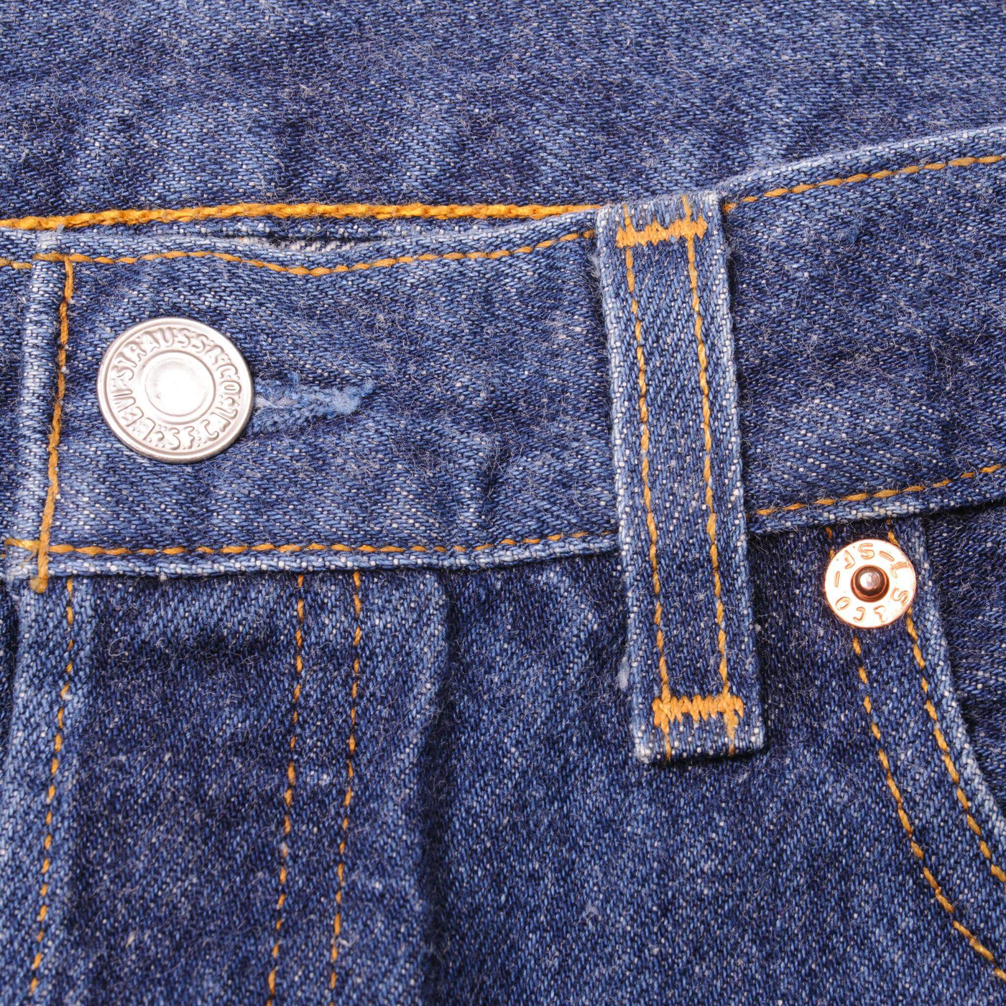 VINTAGE LEVIS 501 JEANS 1990S SIZE 33X33 W33 L33 MADE IN USA
