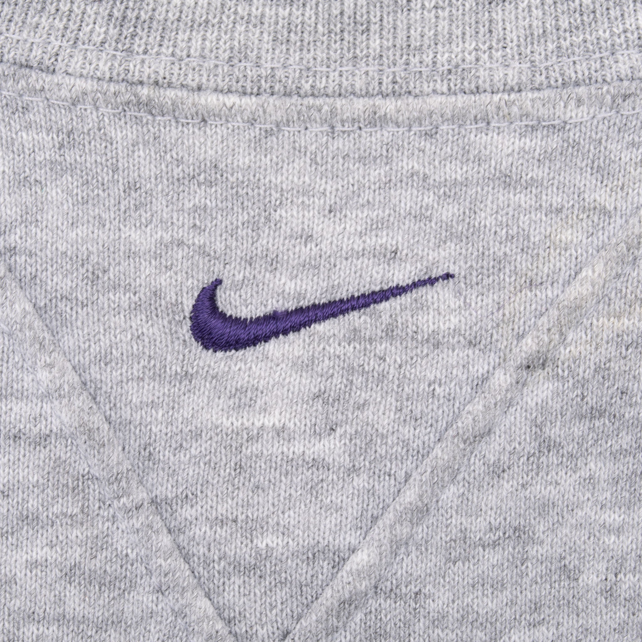 Vintage Ncaa Nike Washington Huskies Center Swoosh Sweatshirt 1990S Size Large