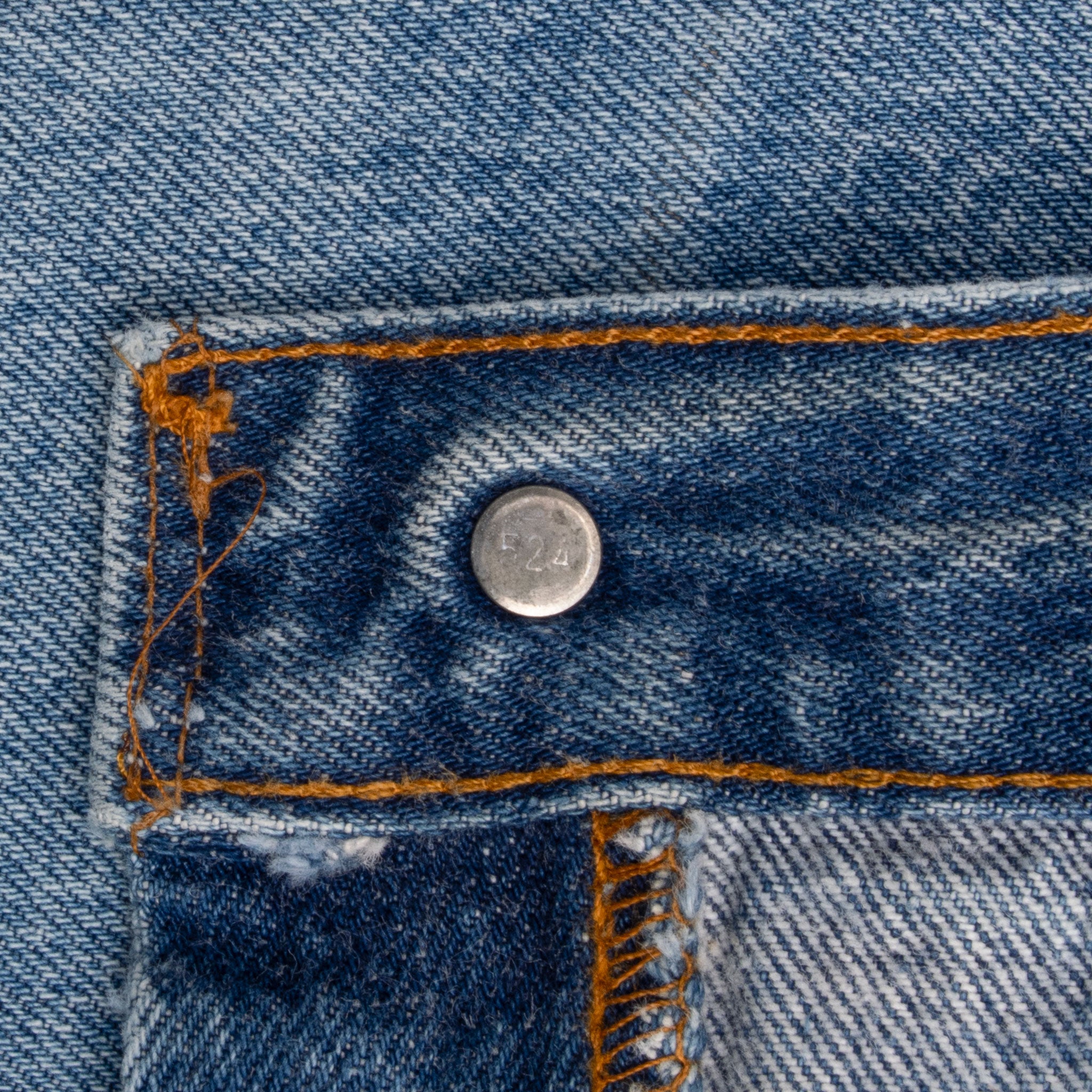 Vintage Levis 501 Indigo Blue Jeans 1980S Size 35X34 Made In Usa With A Medium Light Wash With Some Light Whiskers
Size on Tag 38X38 Actual Size 35X34
Back Button #524