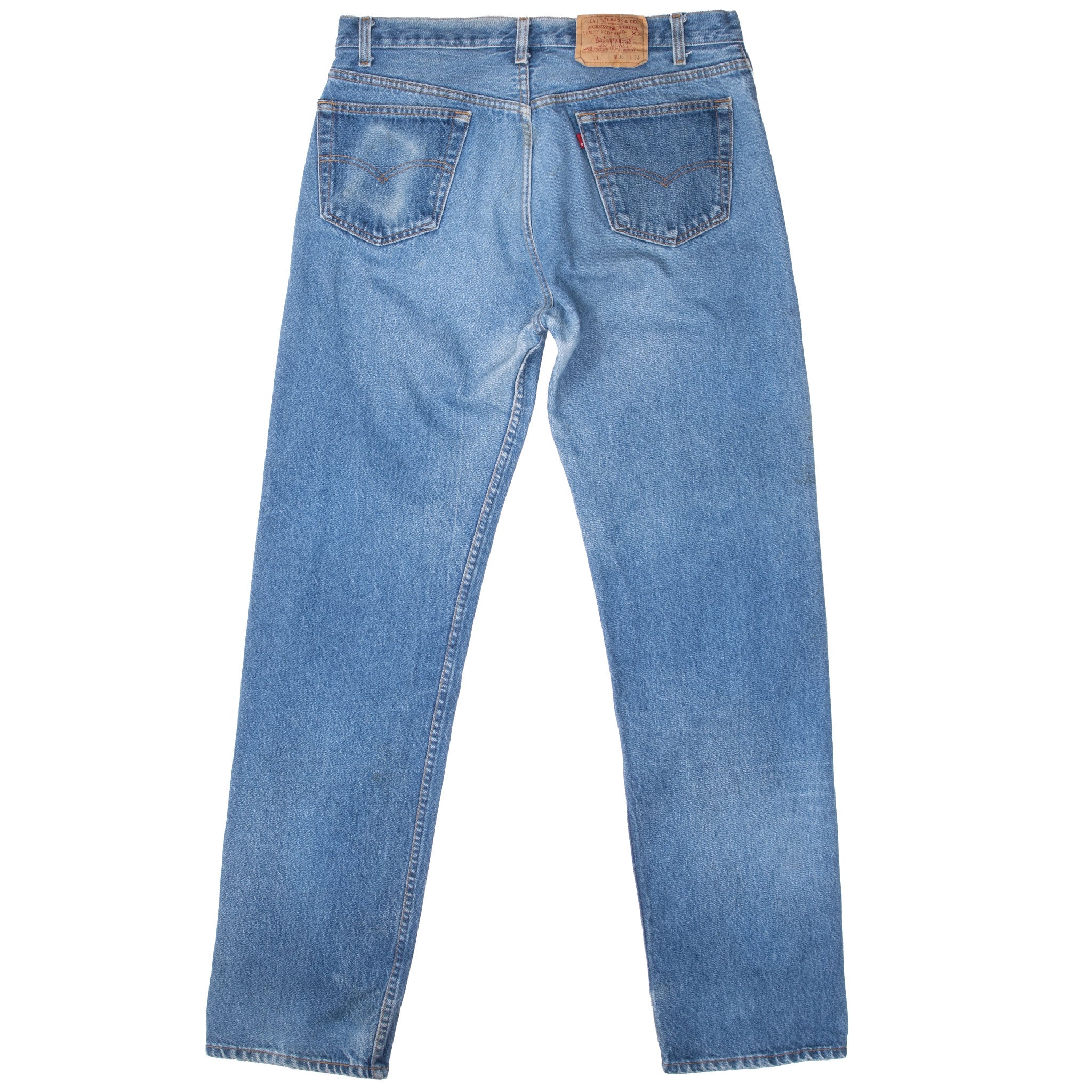 Vintage Levis 501 Indigo Blue Jeans 1980S Size 34X32 Made In Usa With A Medium Light Wash With Some beautiful Whiskers
Size on Tag 36X34 Actual Size 35X34
Back Button #520