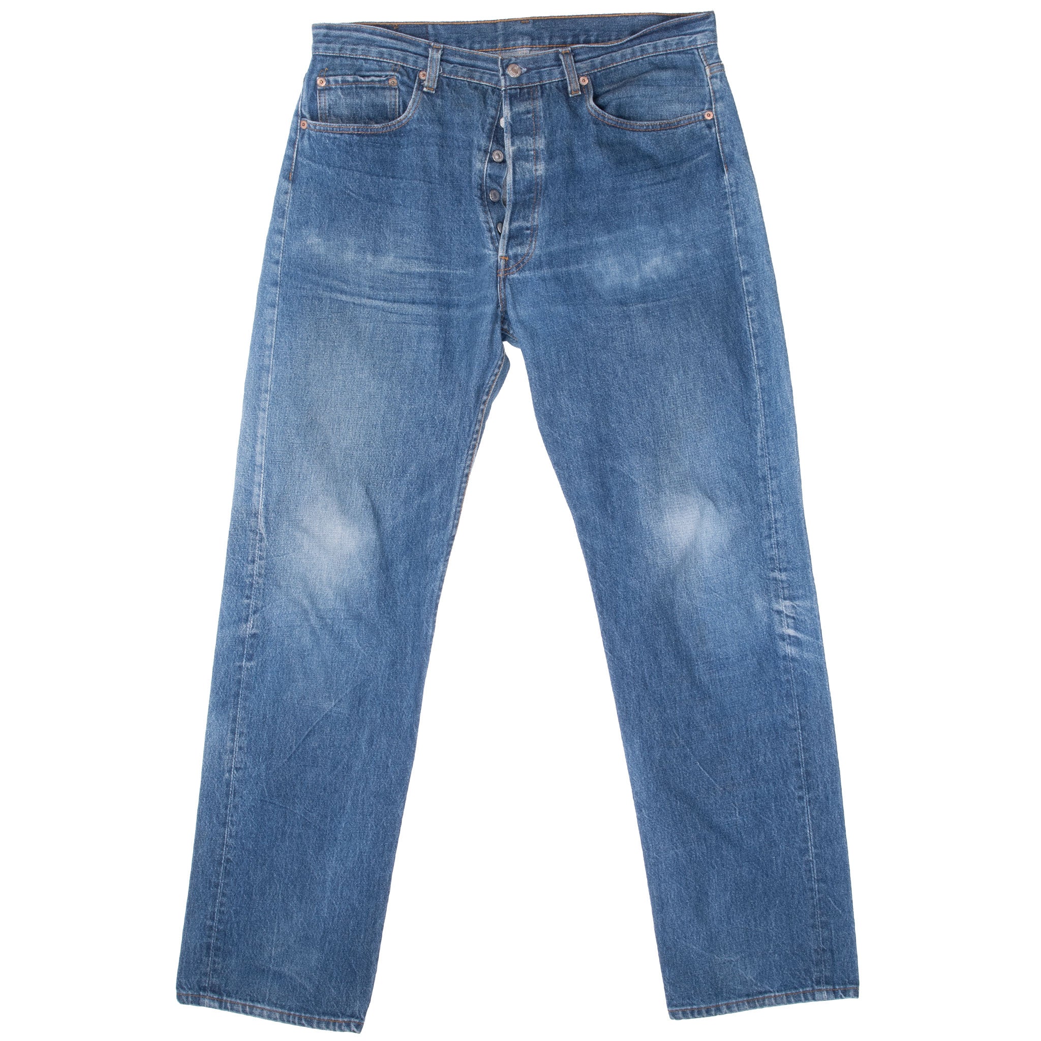 Vintage Levis 501 Indigo Blue Jeans 1980S Size 36X33 Made In Usa With A Medium Light Wash With Some Light Whiskers
Size on Tag 38X36 Actual Size 36X33
Back Button #522