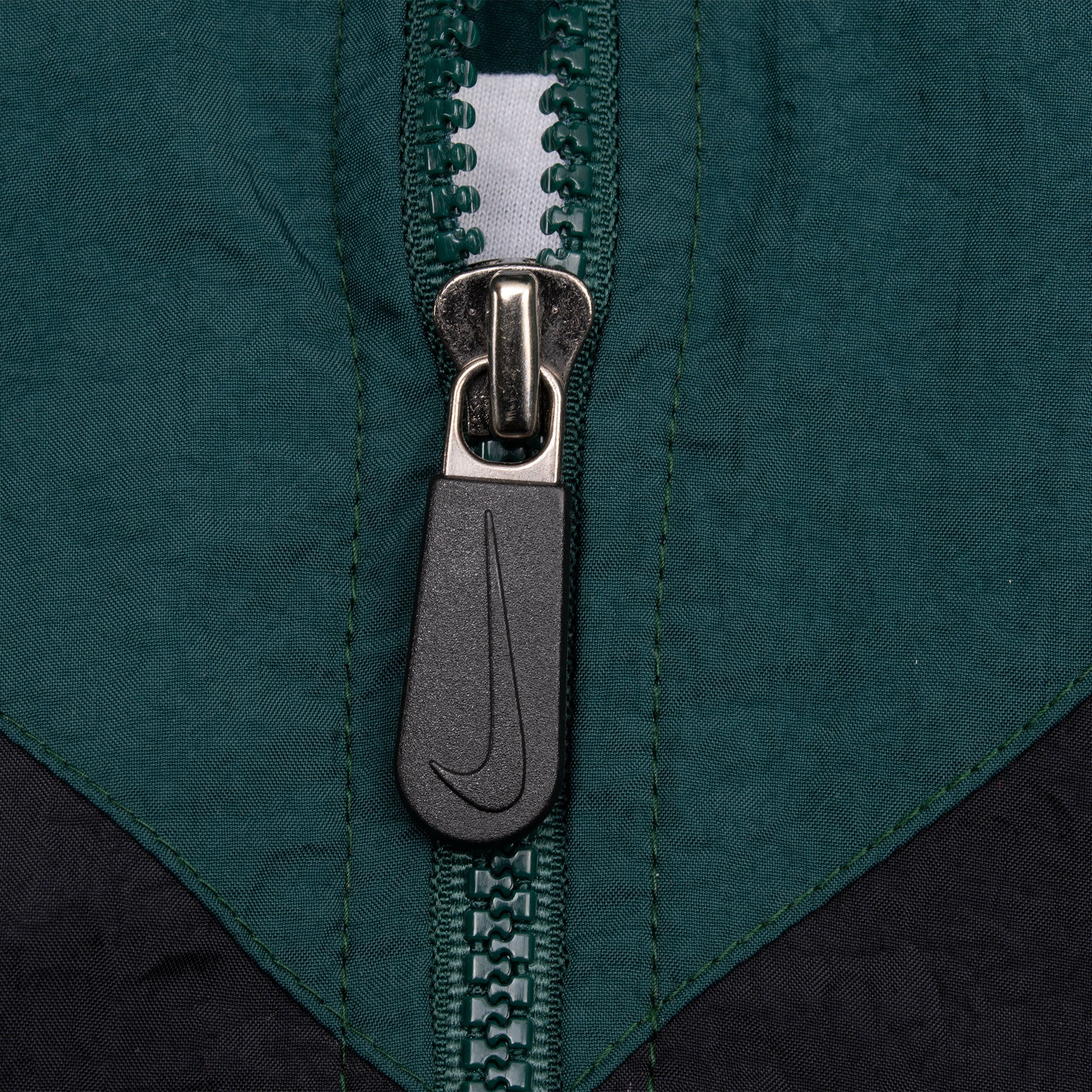 Vintage Nike Black And Green Swoosh Windbreaker Jacket 1990S Size Small