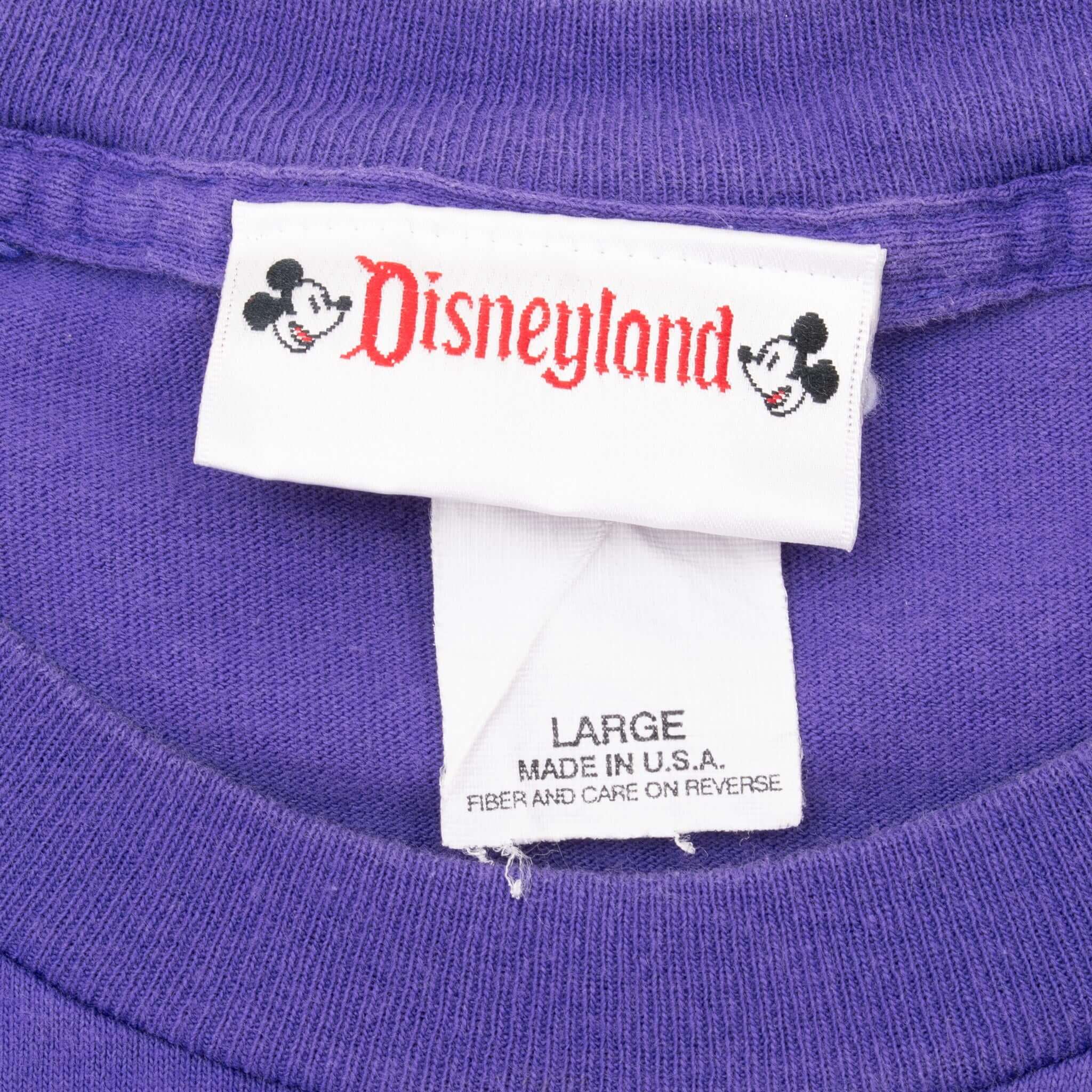 Vintage Disney Villains Bad Girls 1990S Tee Shirt Size Large Made In Usa
With Cruella de Vil (101 Dalmatians), Ursula (The Little Mermaid), The Evil Queen (Snow White and the Seven Dwarfs) and Maleficent (Sleeping Beauty)