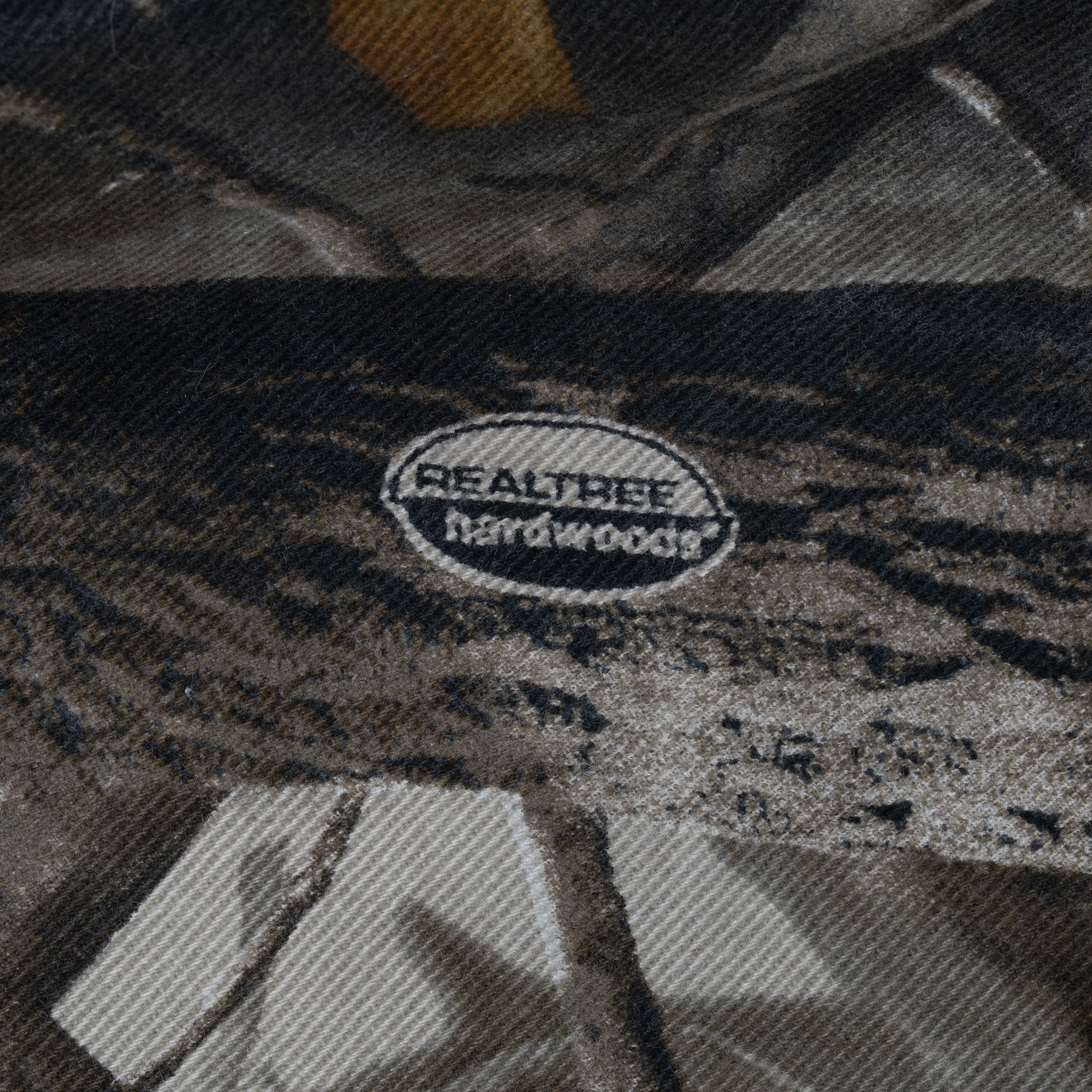 Vintage Wrangler Realtree Hardwoods Hunting Camo Pants Size 36X31
Size on Tag 38X32 actual size is 36X31