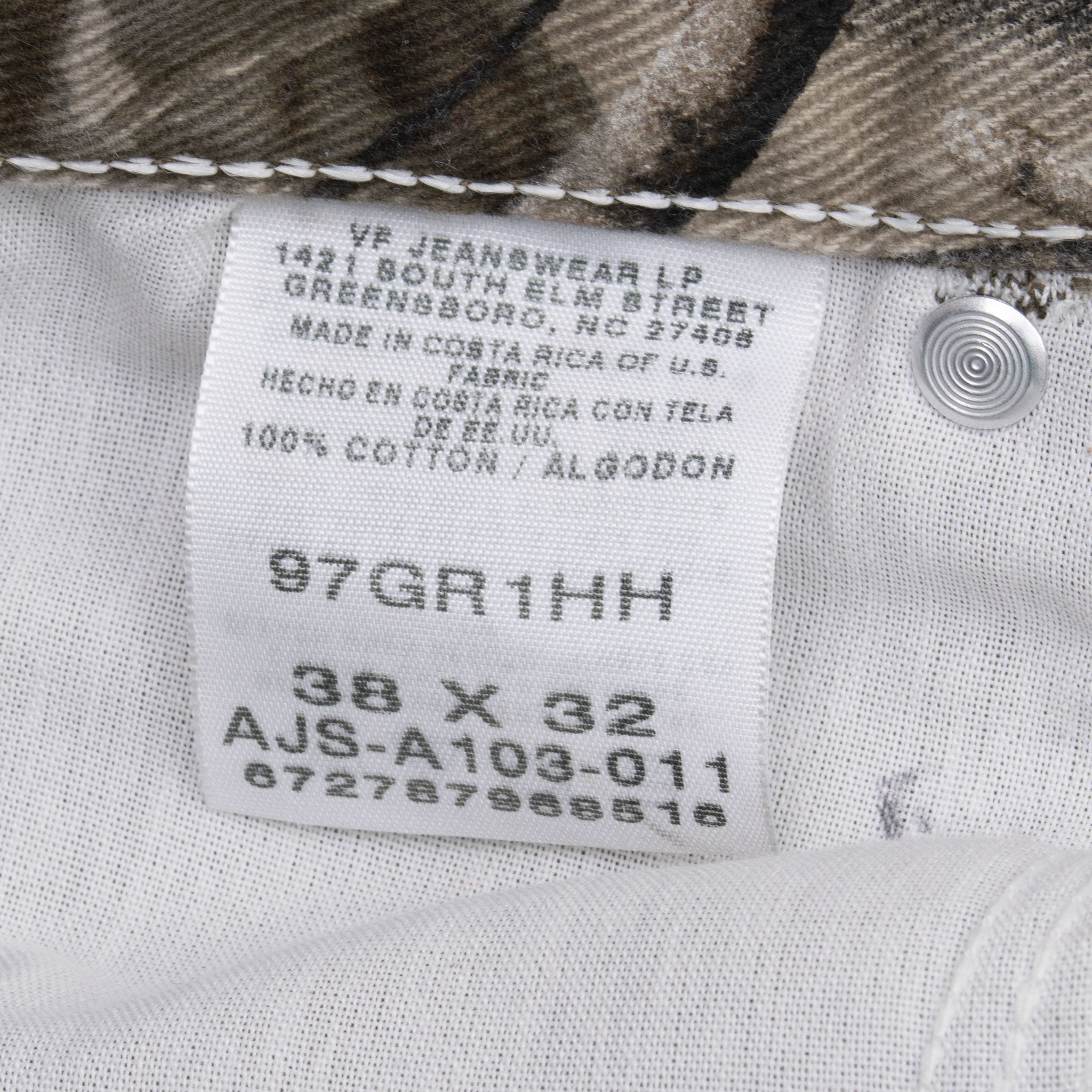 Vintage Wrangler Realtree Hardwoods Hunting Camo Pants Size 36X31
Size on Tag 38X32 actual size is 36X31