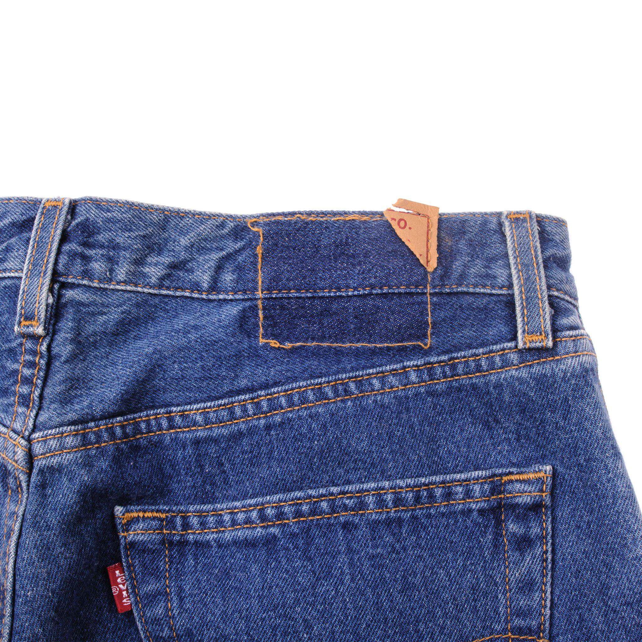 VINTAGE LEVIS 501 JEANS INDIGO 1990'S SIZE W32 L31 MADE IN USA