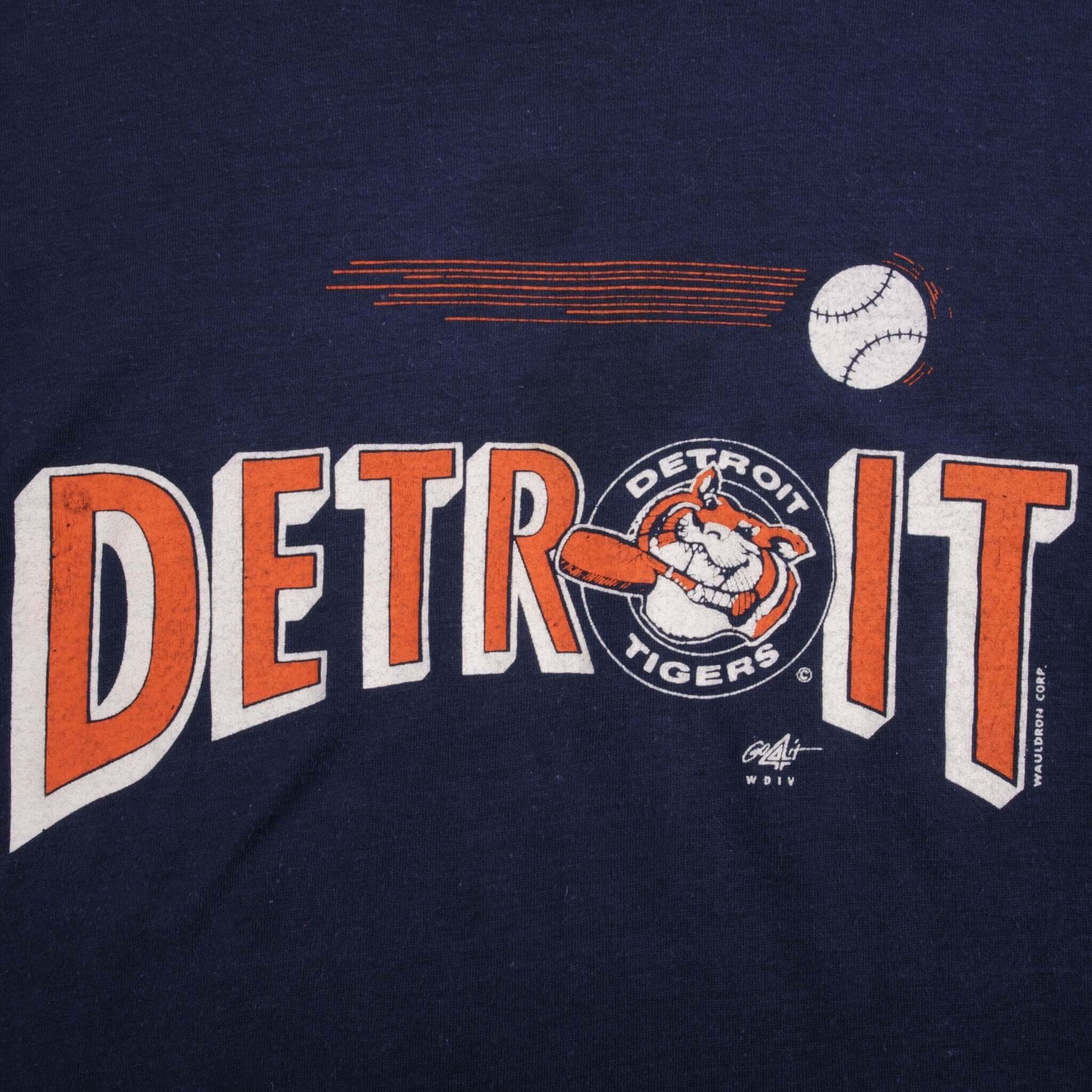 Vintage MLB Detroit Tigers Tee Shirt 1980S Size Medium With Single Stitch Sleeves.