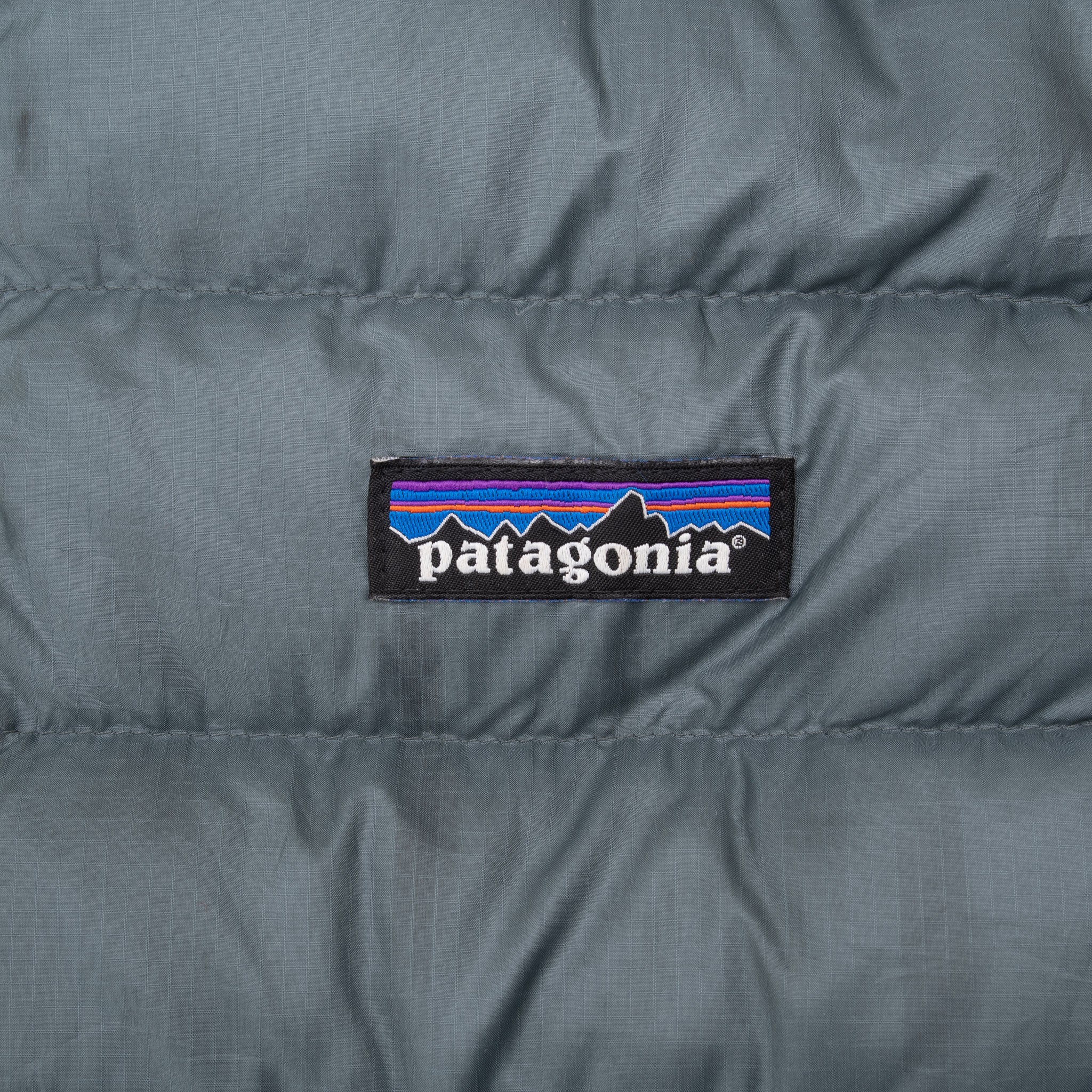 Vintage Patagonia Down Sweater Grey Vest Puffer Jacket Size XS
RN51884
STY84622