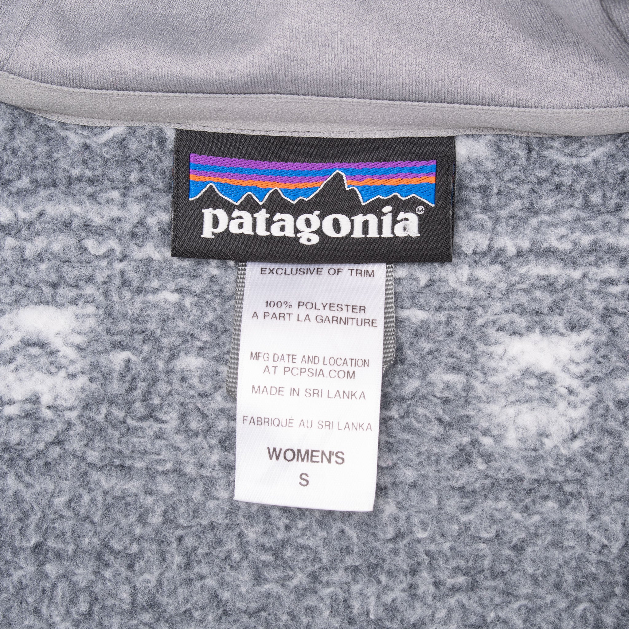 Patagonia neck label and women's size small tag inside grey Better Sweater coat