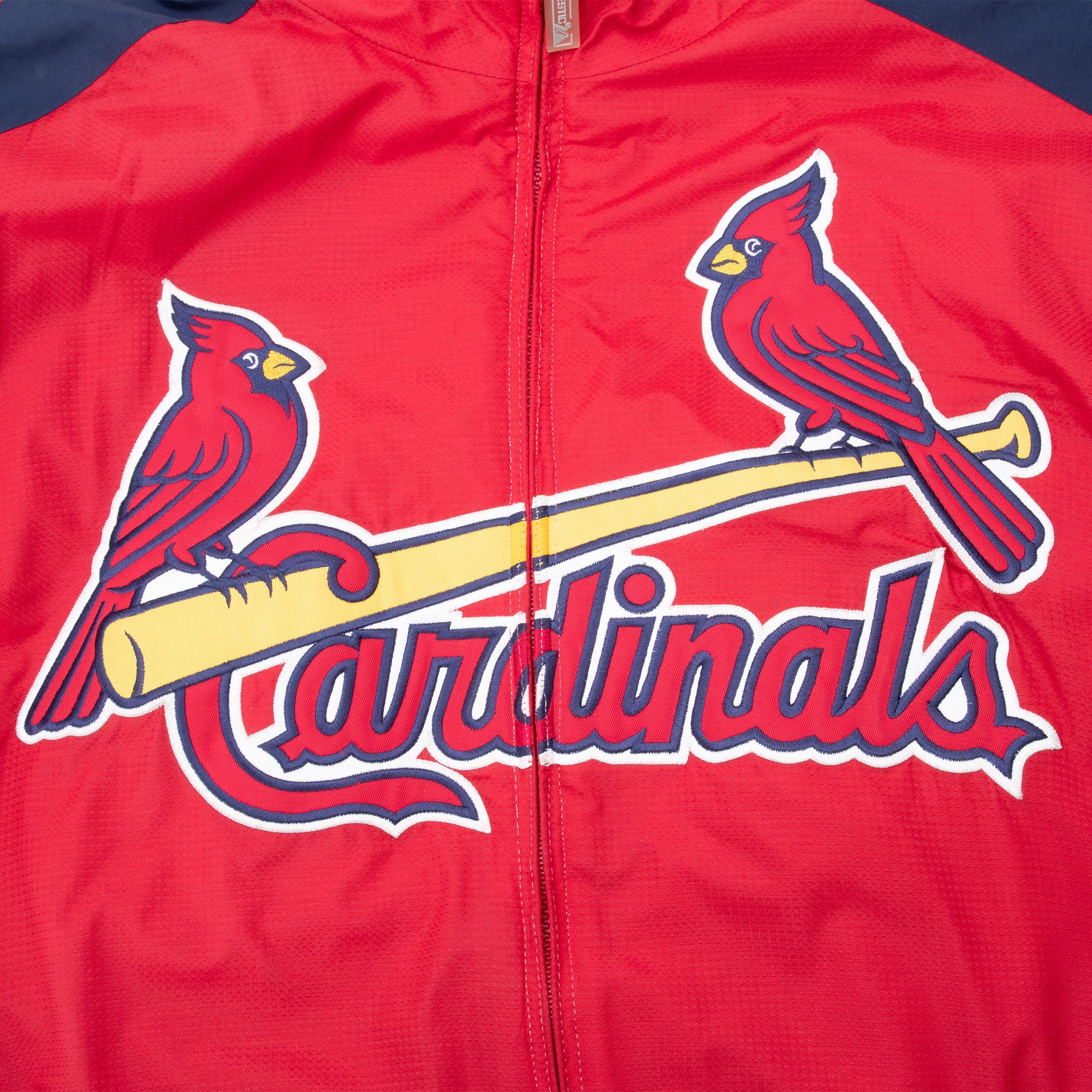 Close-up of St. Louis Cardinals birds-on-bat chest graphic