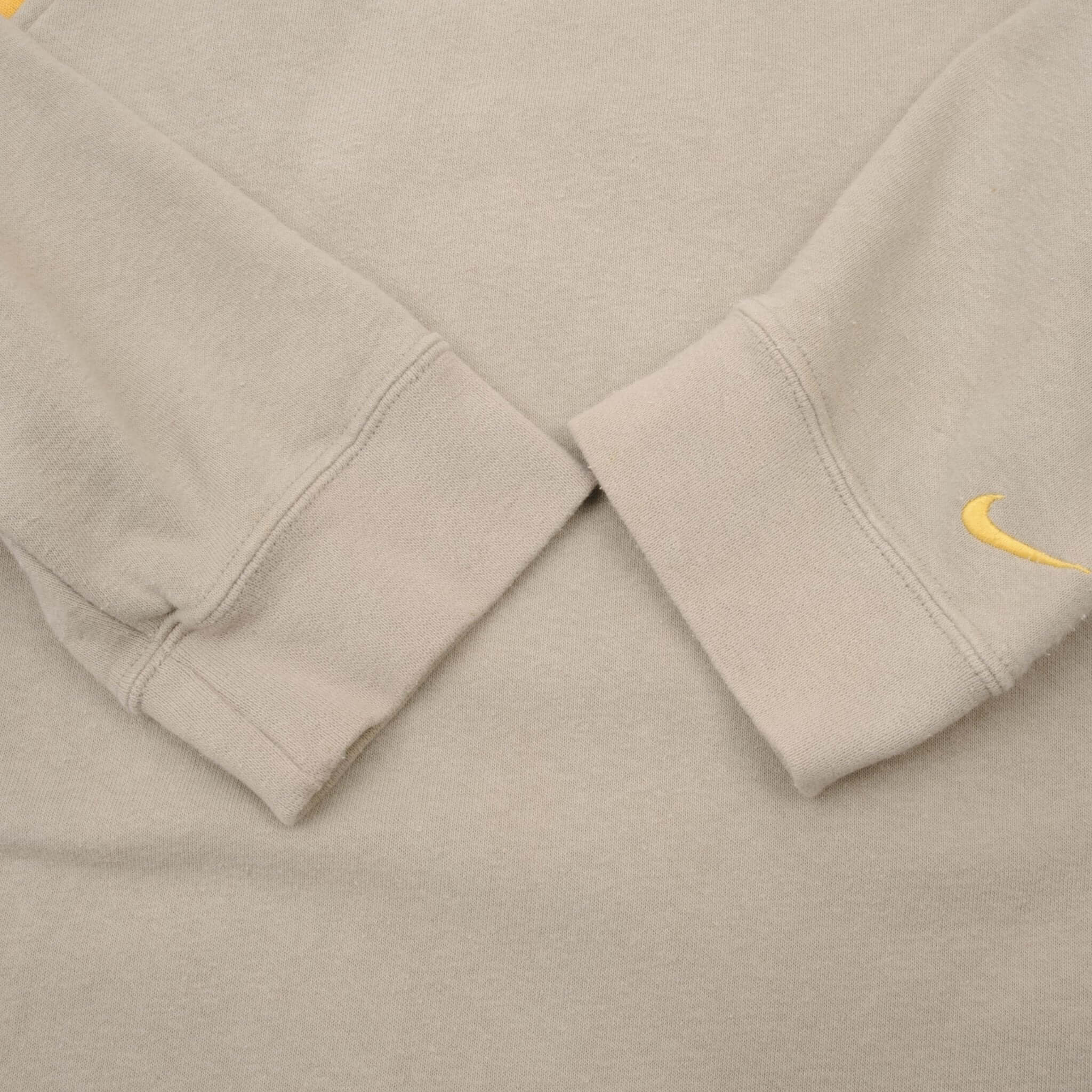 Vintage Beige Nike Swoosh Spellout Crewneck Sweatshirt 2000S Size Medium