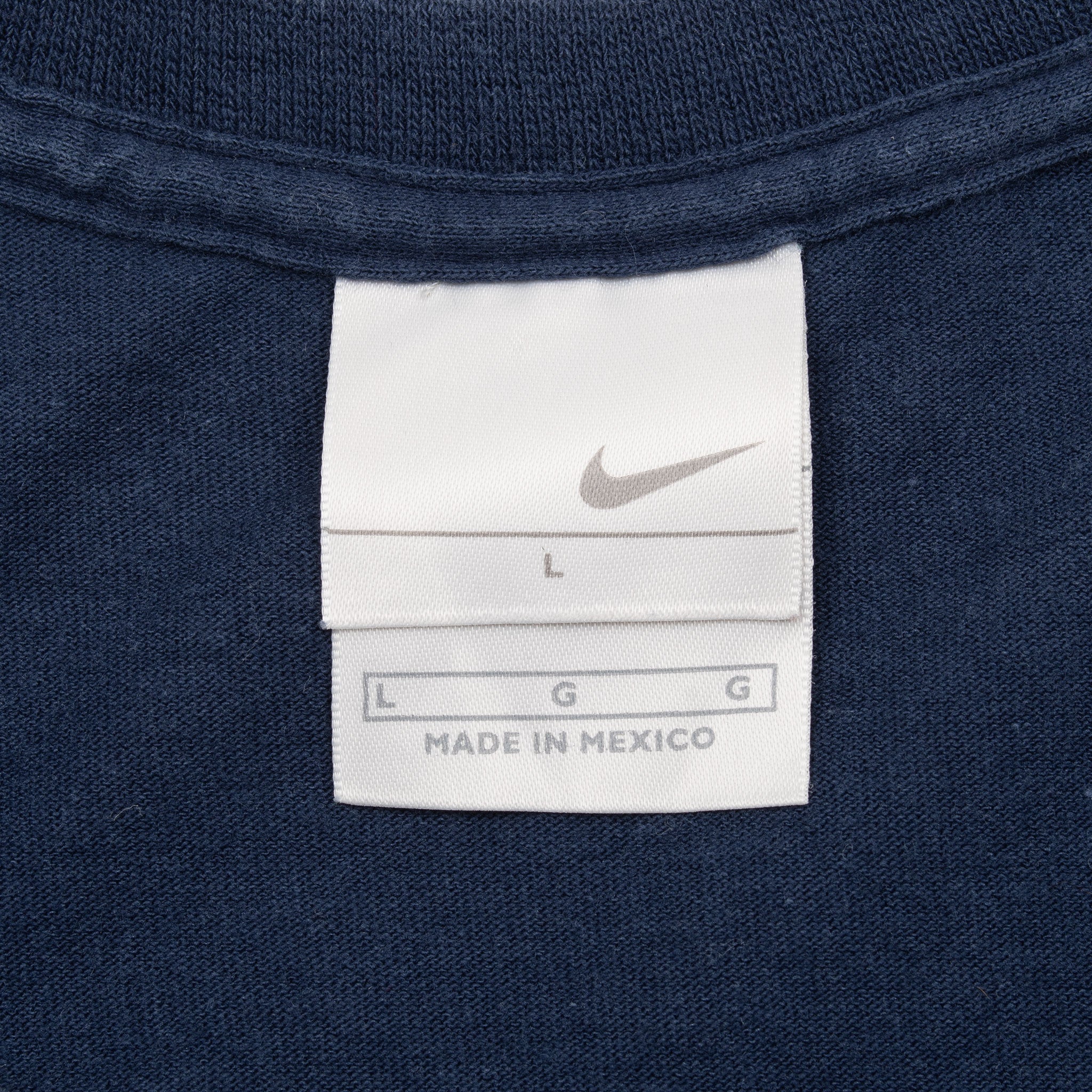 Vintage Nike Spellout Navy Blue Tee Shirt 2000S Size Large