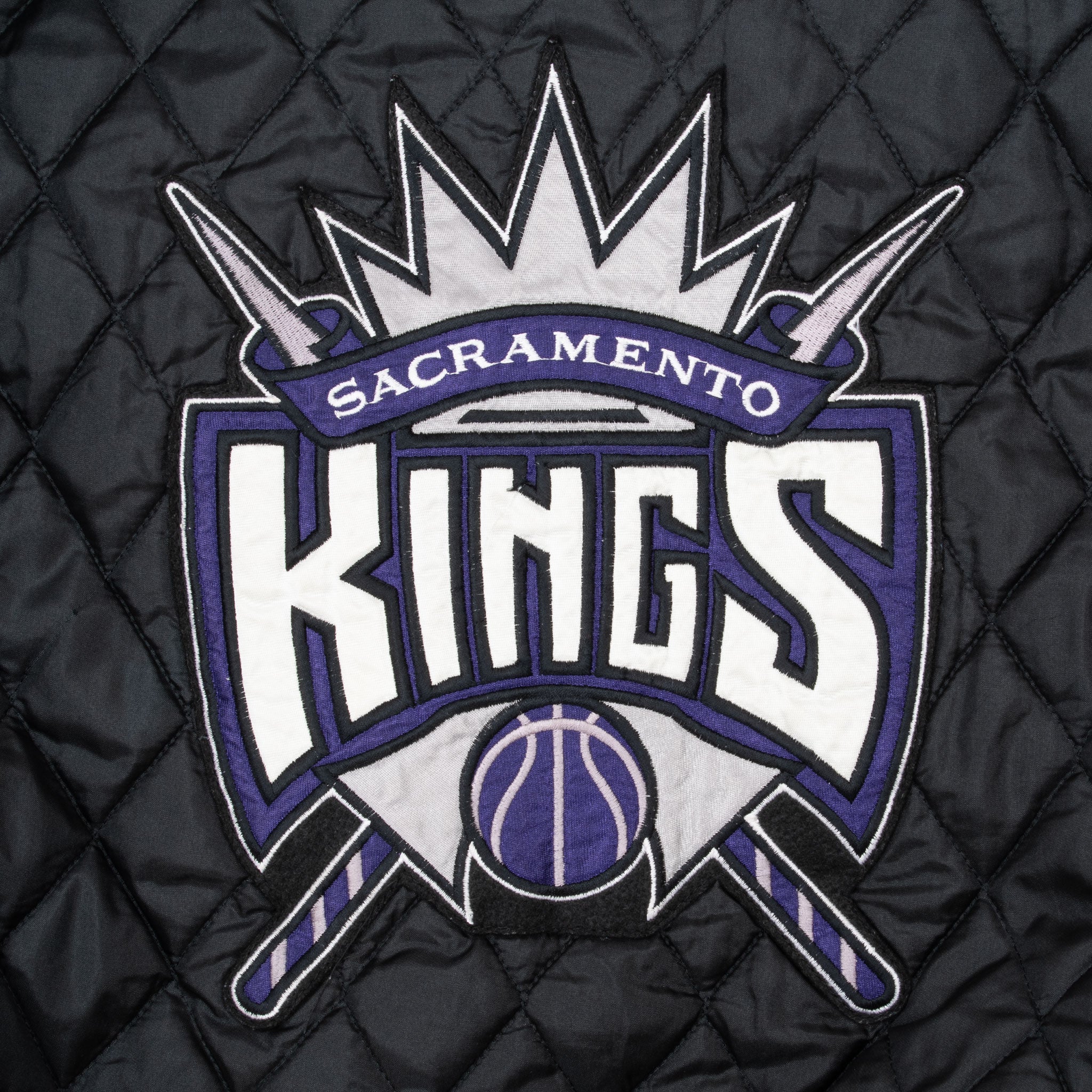 VINTAGE NBA SACRAMENTO KINGS REVERSIBLE HEAVY PRO PLAYER JACKET 1990S XL