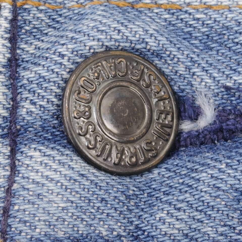 Beautiful Indigo Levis 501 jeans 1980s Made in USA with Medium Dark Wash. Size on tag 36X36 Actual Size 34X36 Back Button #546