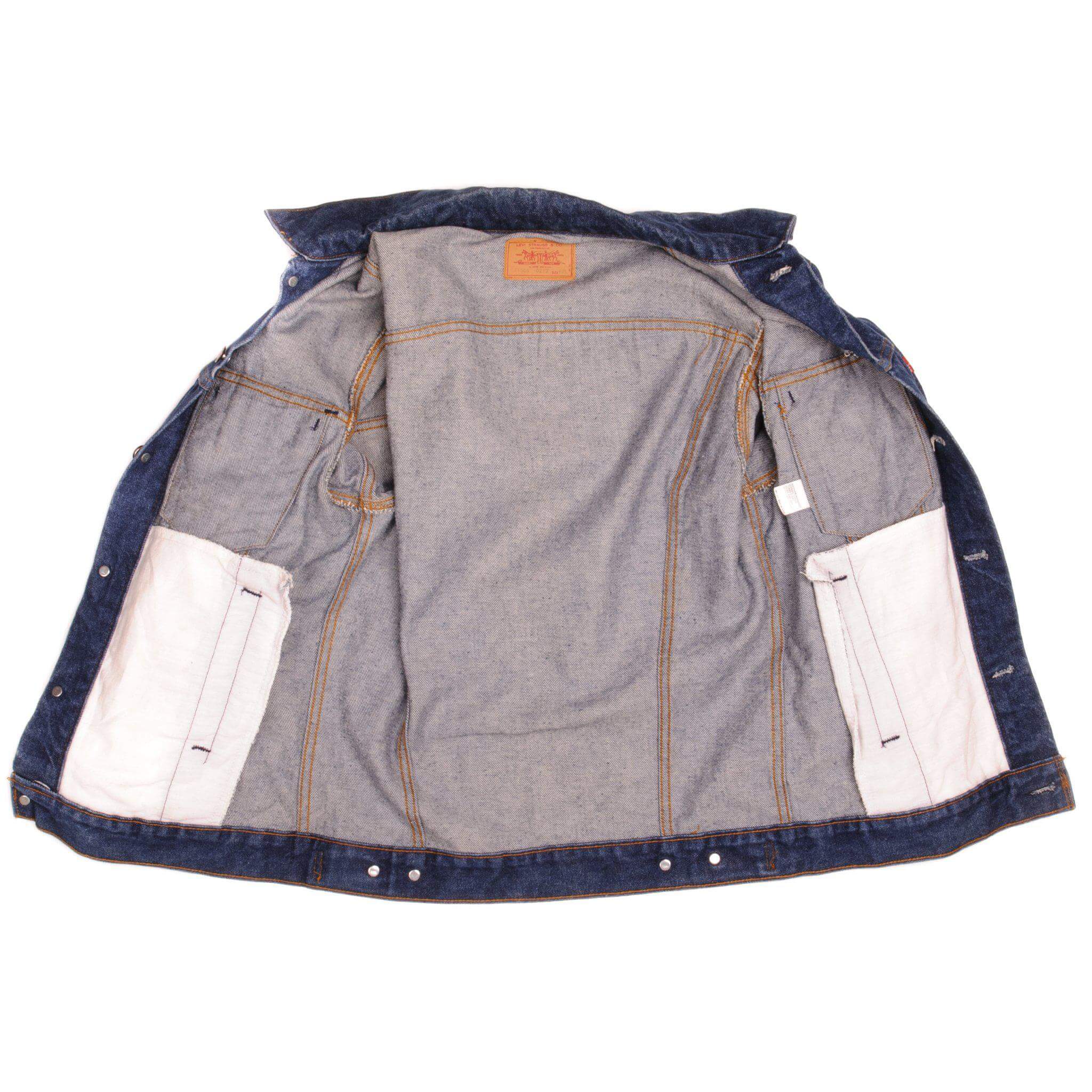 Beautiful Indigo Levis Denim Jacket Made in USA with a beautiful dark blue wash. Size 40L Back Button #527