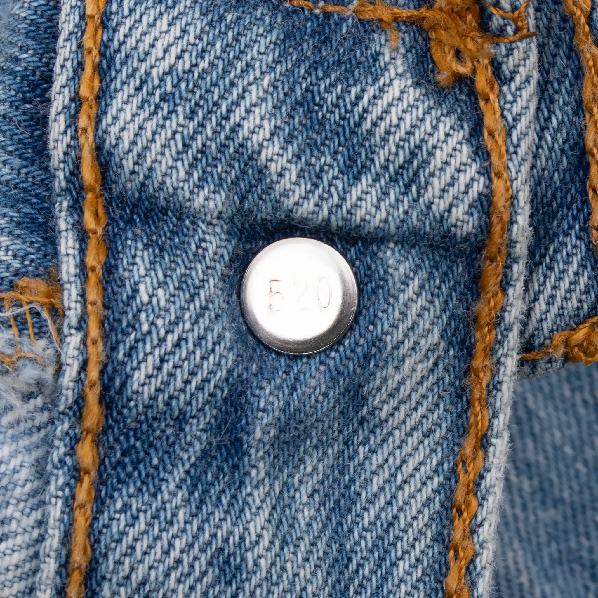 VINTAGE LEVIS 501 INDIGO LIGHT WASH BLUE JEANS 1990S SIZE 38X31 MADE IN USA