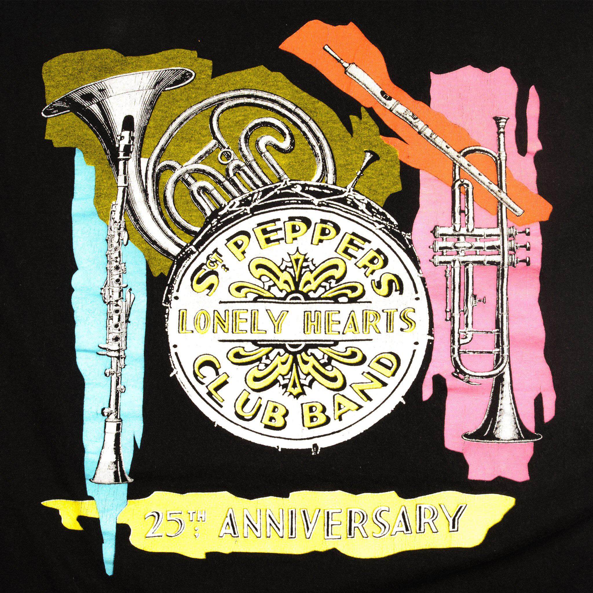 VINTAGE THE BEATLES SGT PEPPERS TEE SHIRT 1992 SIZE SMALL MADE IN USA