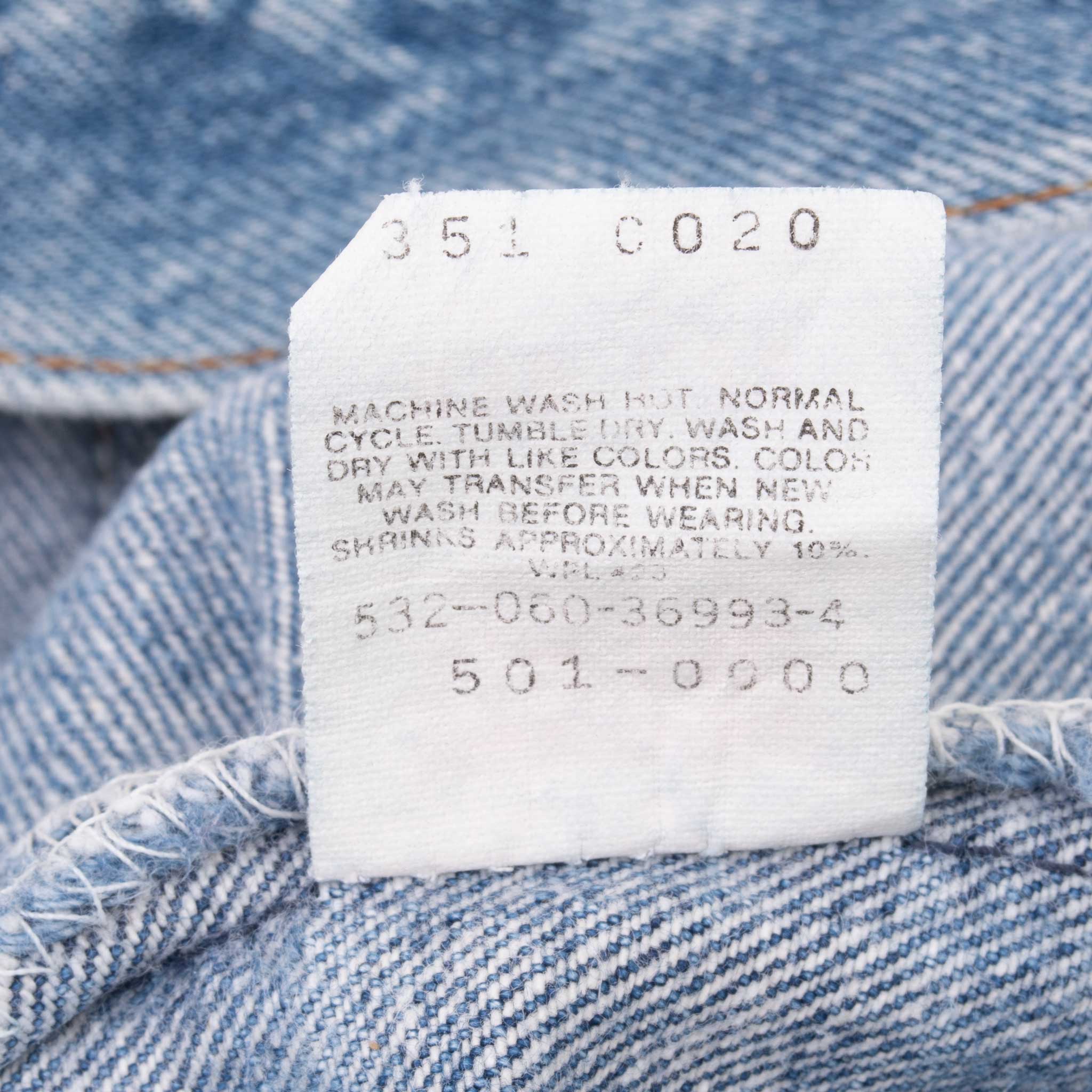 Vintage Levis 501 Indigo Jeans 1980S Size 31X29 Made In Usa With A Medium Light Wash With Some Light Whiskers
Size on Tag is 38X33 Actual Size Is 36X29
Back button #532