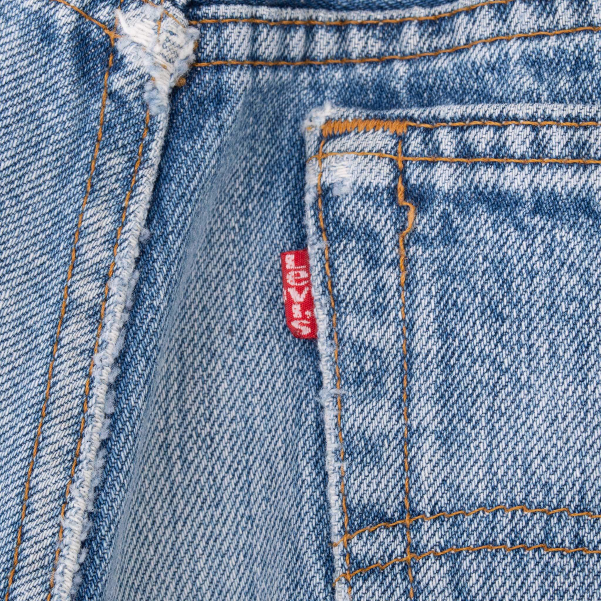 Vintage Levis 501 Indigo Jeans 1980S Size 31X29 Made In Usa With A Medium Light Wash With Some Light Whiskers
Size on Tag is 38X33 Actual Size Is 36X29
Back button #532