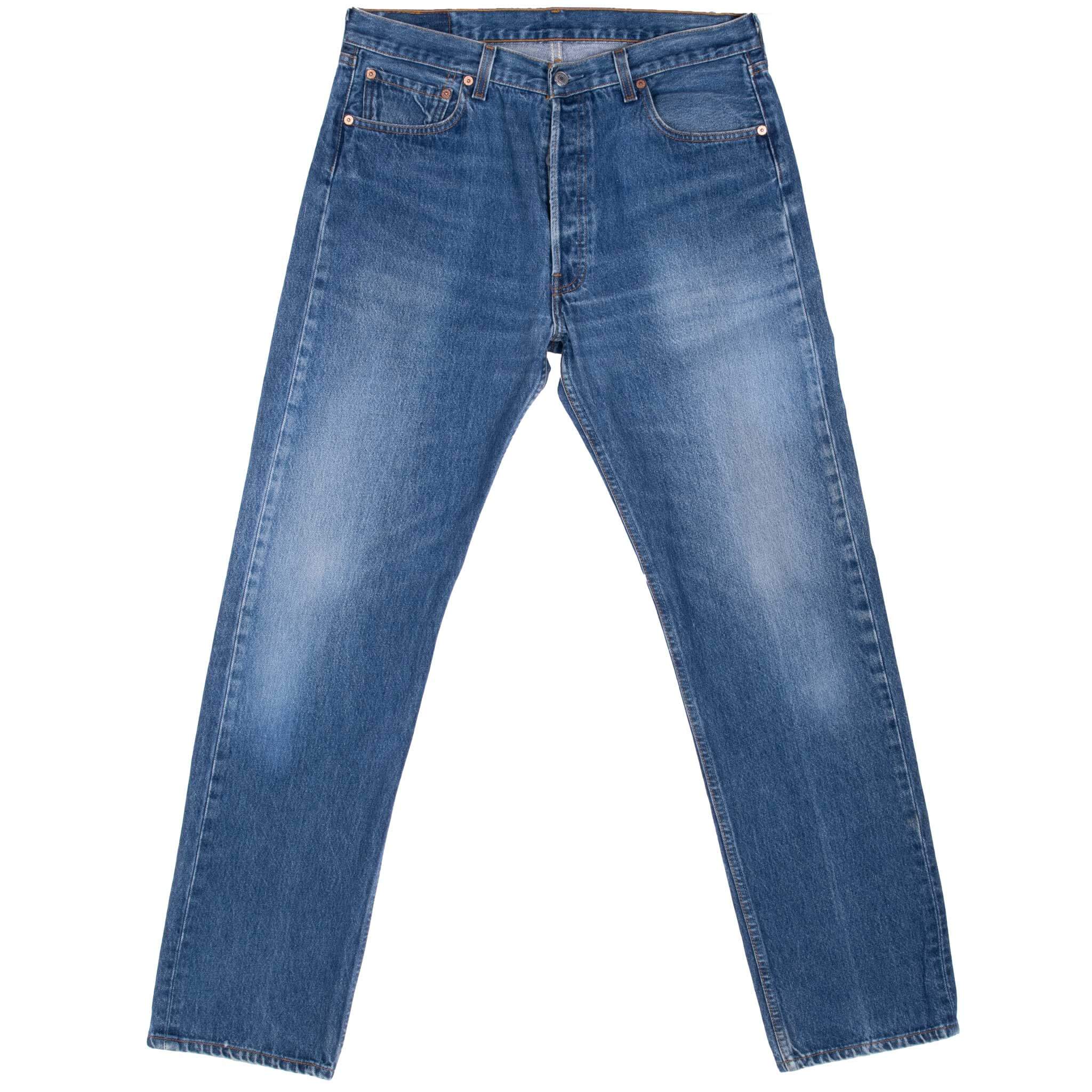 Vintage Levis 501 Indigo Jeans 1980S Size 34X33 Made In Usa With A Medium Wash With Light Whiskers
Size on Tag is 36X36 Actual Size Is 34X33
Back button #552