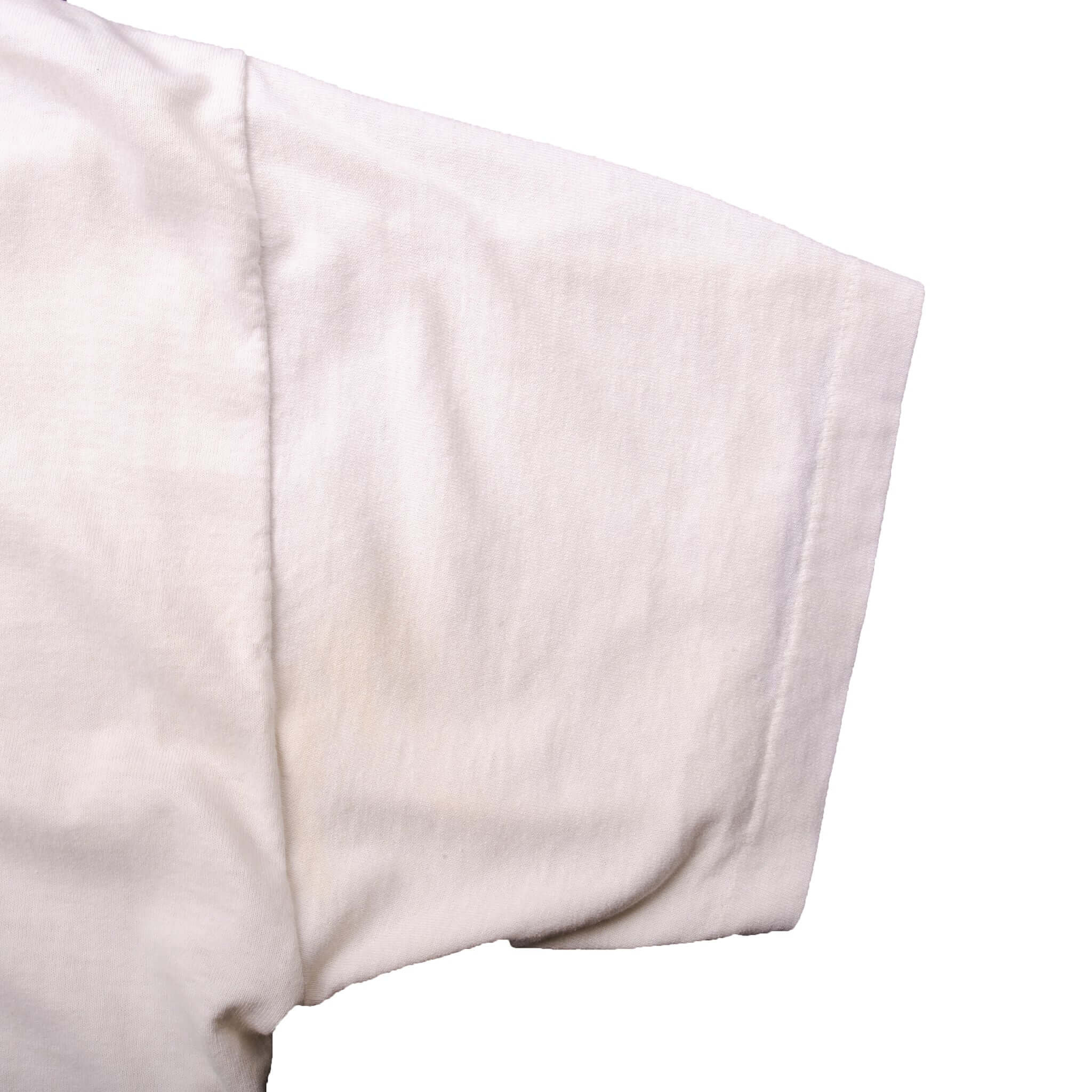 Vintage White Nike Tee Shirt 1987-1992 Size M Made In USA With Single Stitch Sleeves.