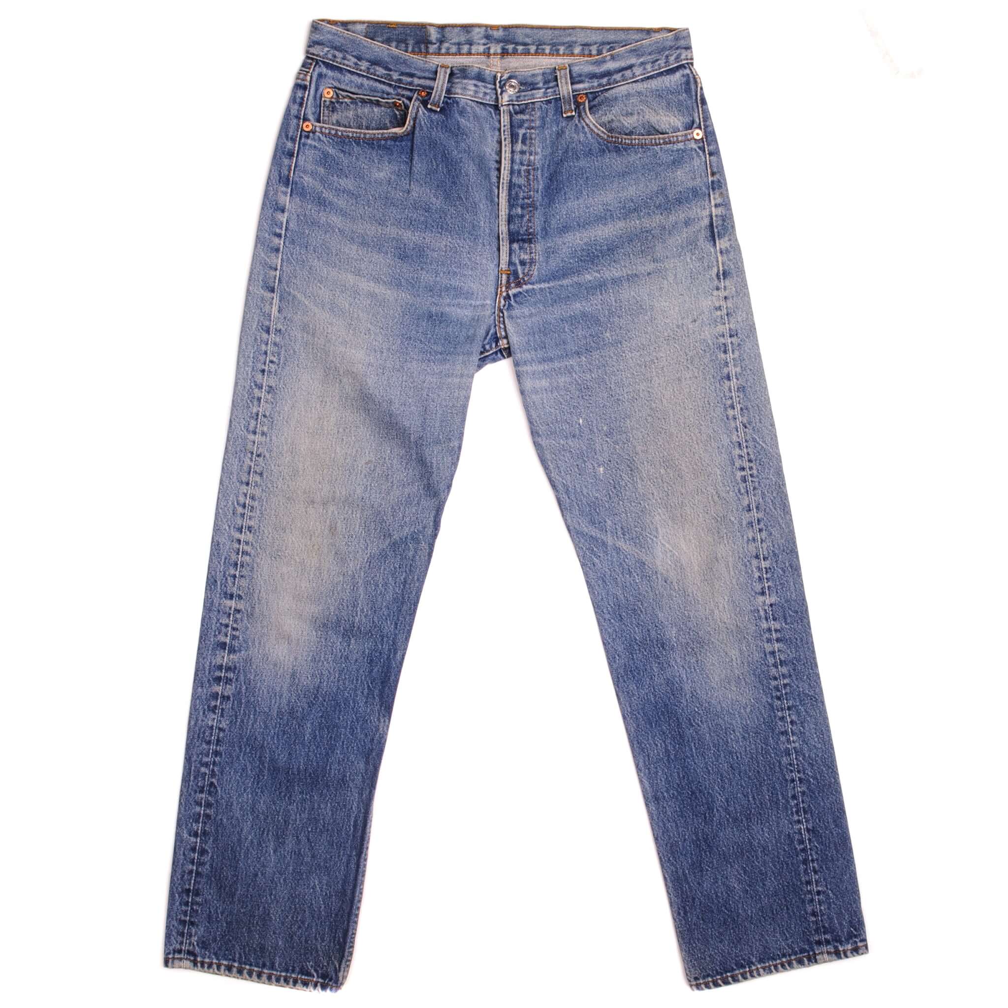 Beautiful Indigo Levis 501 Jeans 1988-1993 Made in USA with a medium blue wash, a nice contrast of light and medium blue and some strong whiskers. Size on Tag 35X34 ACTUAL SIZE 34X30 Back Button #524