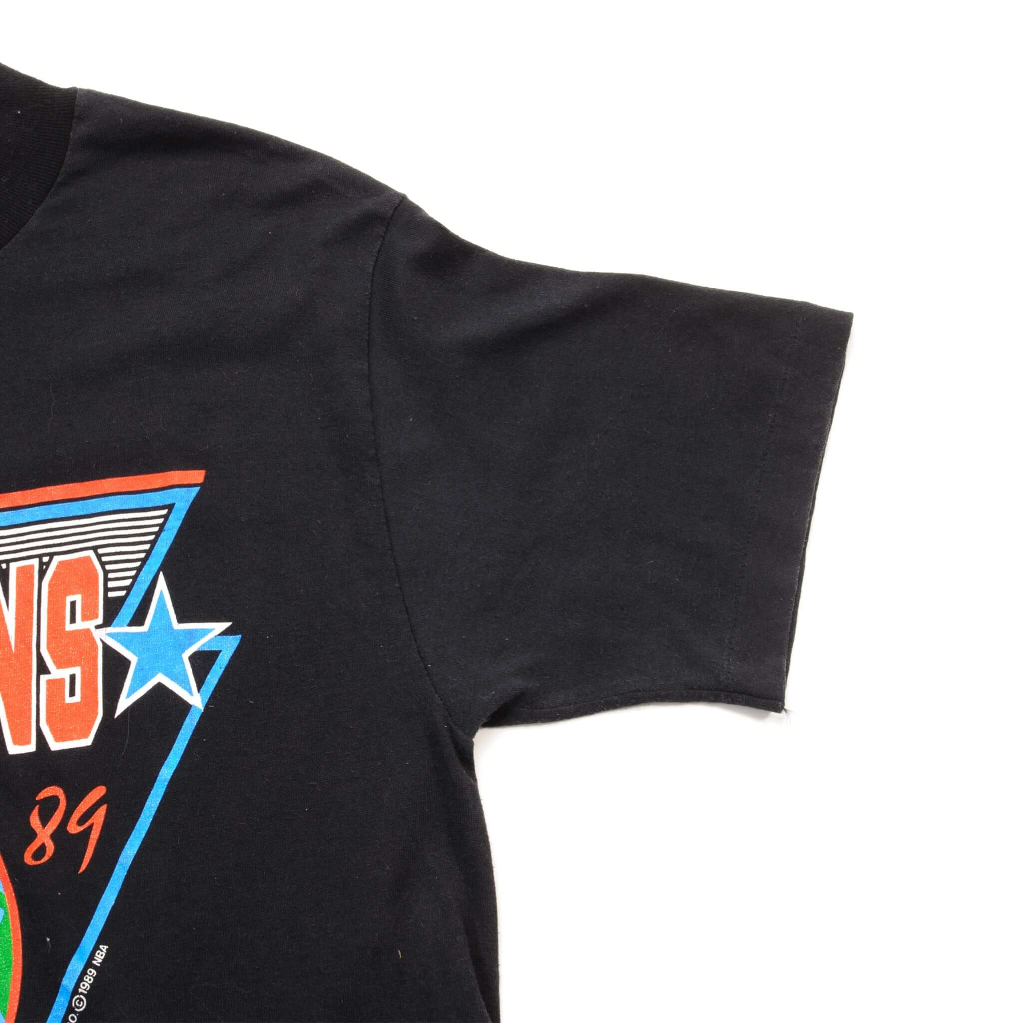 VINTAGE NBA DETROIT PISTONS TEE SHIRT 1989 SIZE SMALL MADE IN USA