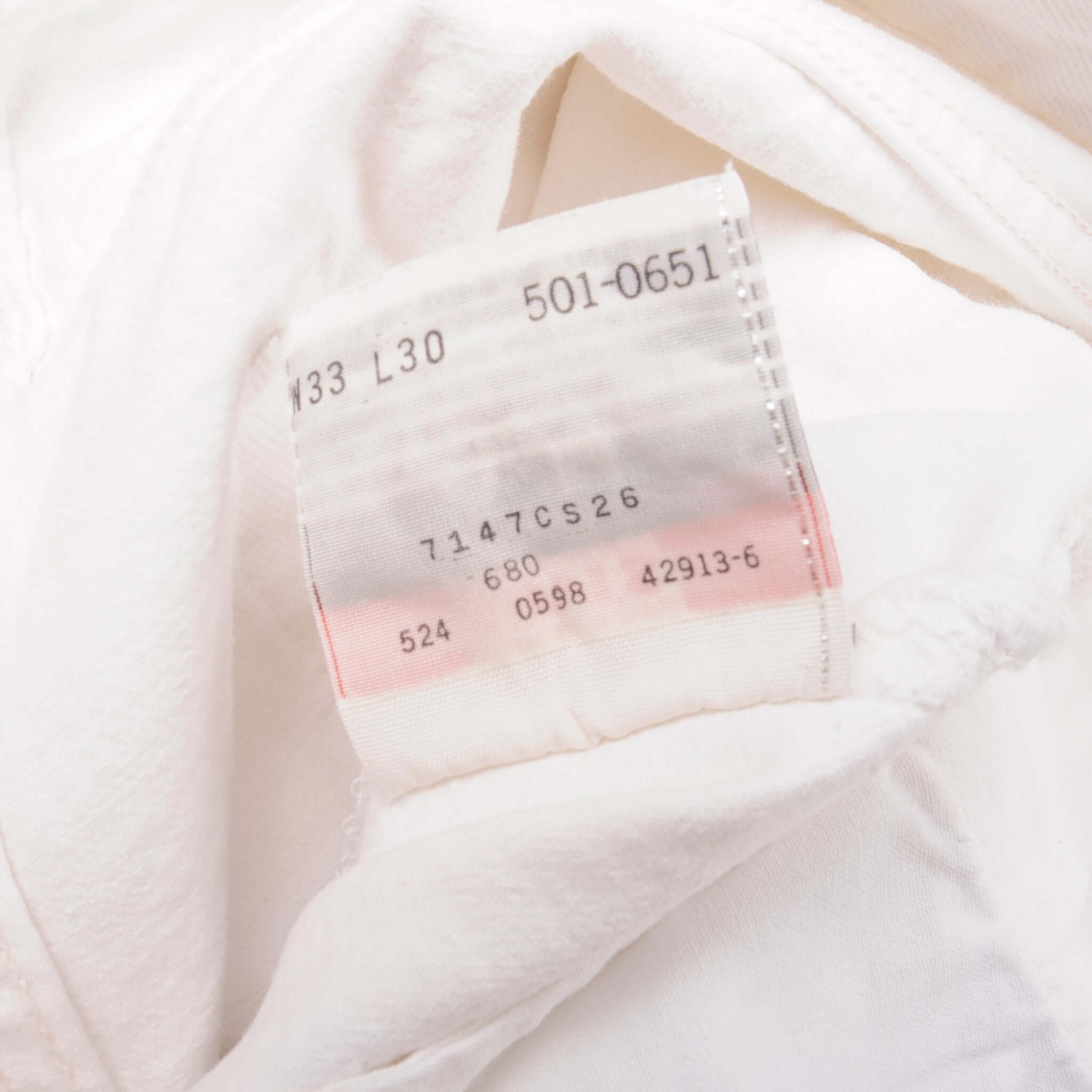 Beautiful White Levis 501 Jeans 1993 Made in USA. Size on Tag 30X32 Back Button #524