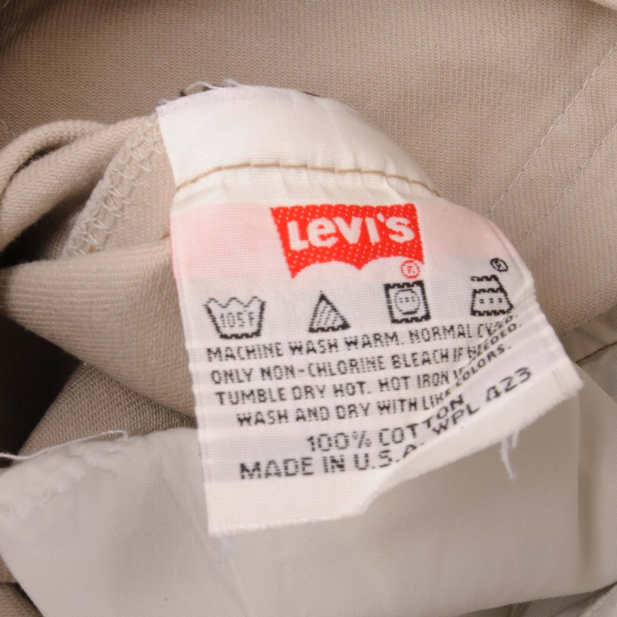 Beautiful Beige Levis 501 Jeans 1993 Made in USA. Size on Tag 30X32 Back Button #695