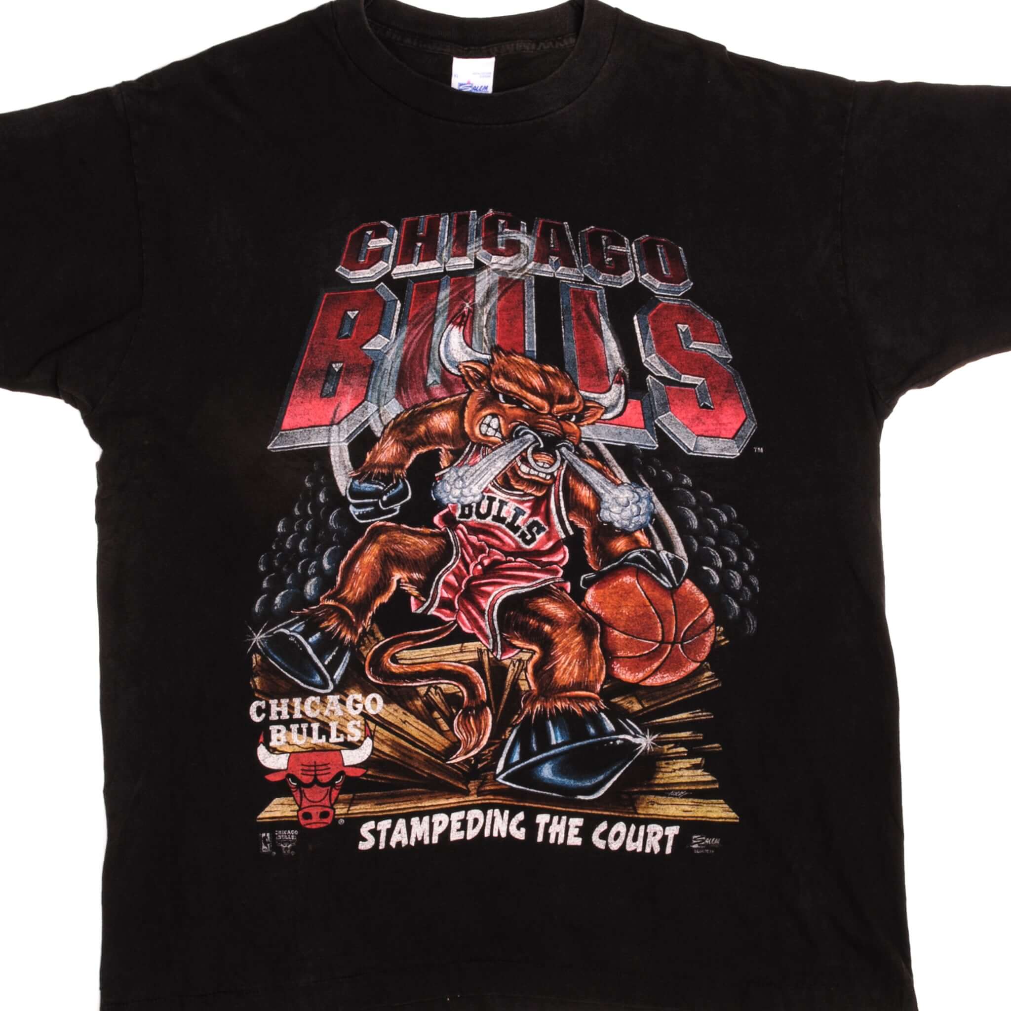 Vintage NBA Chicago Bulls Stampeding the Court Salem Sportswear Tee Shirt 1990's Size XLarge Made In USA With Single Stitch Sleeves.